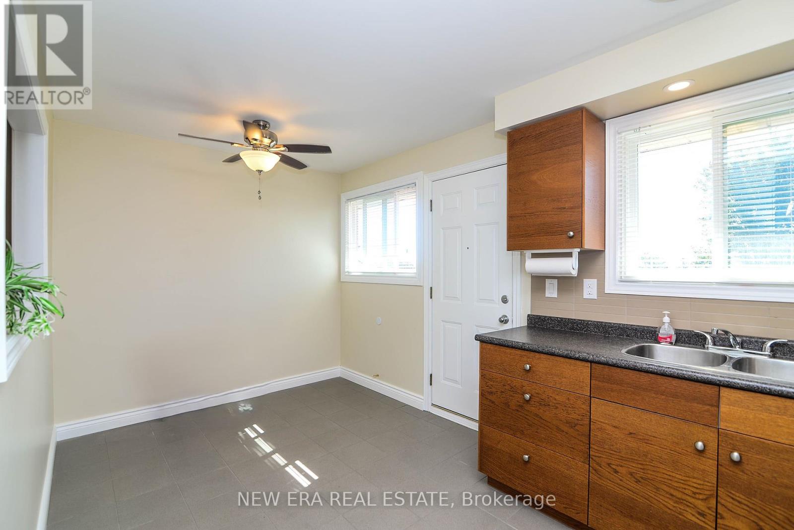 194741526d6faa614e55585acfe606c1