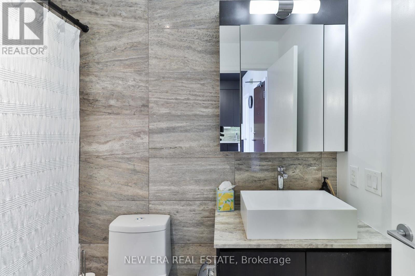 38f6cf1beb1a4b830a9ff56b9ceeca68