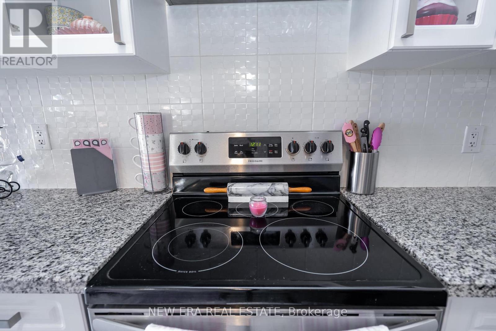 7302617cf30eea6fe80fe1f5eb006184