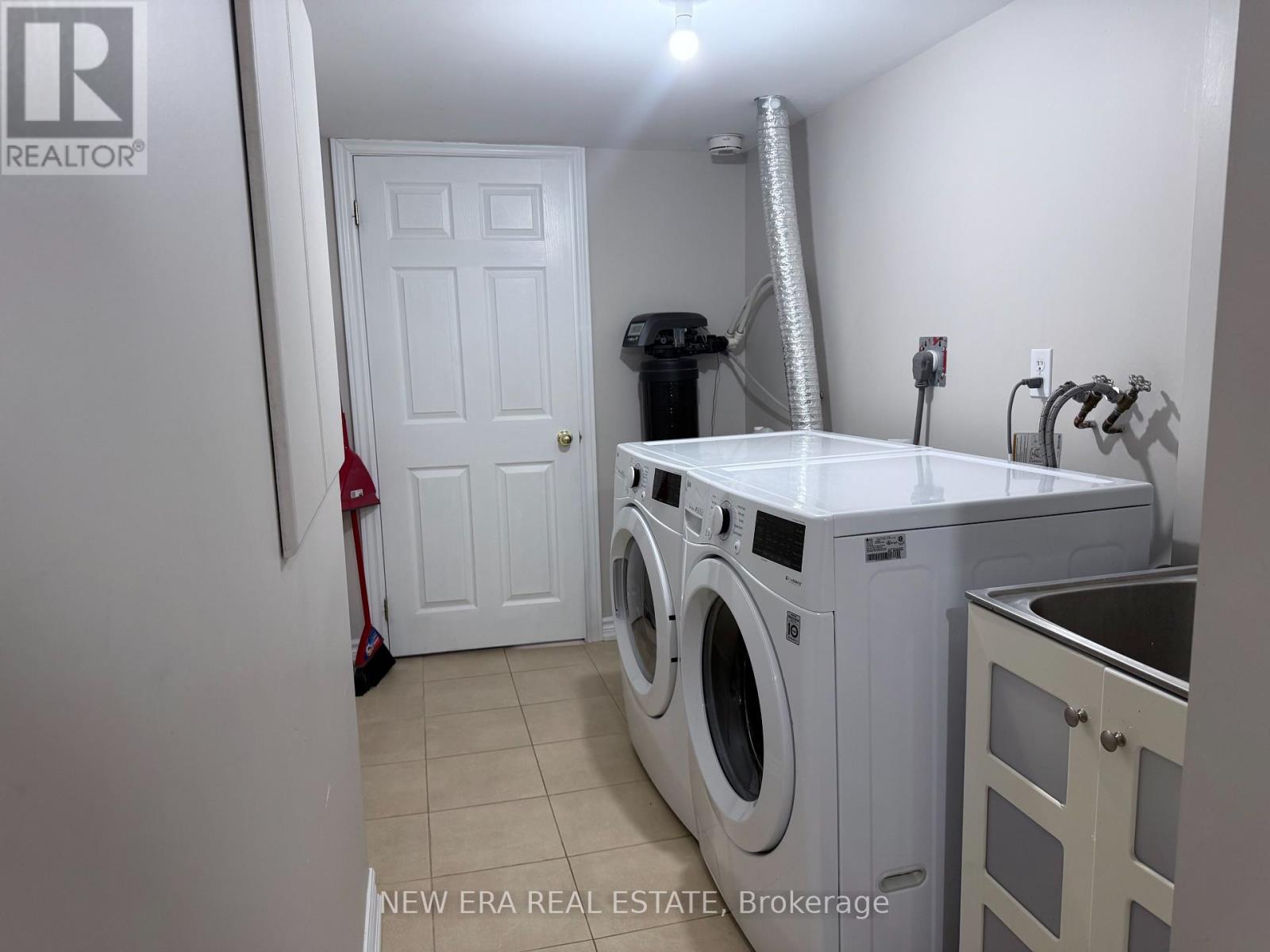 c89b8a17b9a090e5743fc75370b4c115