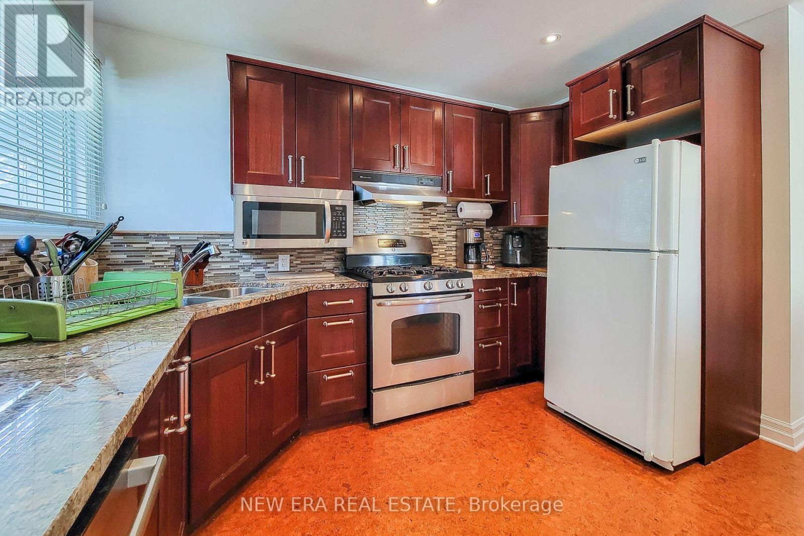 d7d8dea12a1a0d223f27d9fc02f64b56