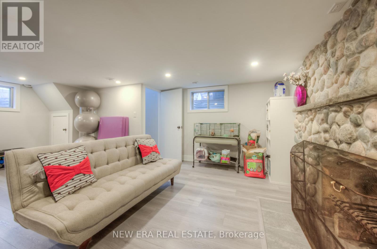 04f236d5eca13284a2ca80c0ea6d96b2