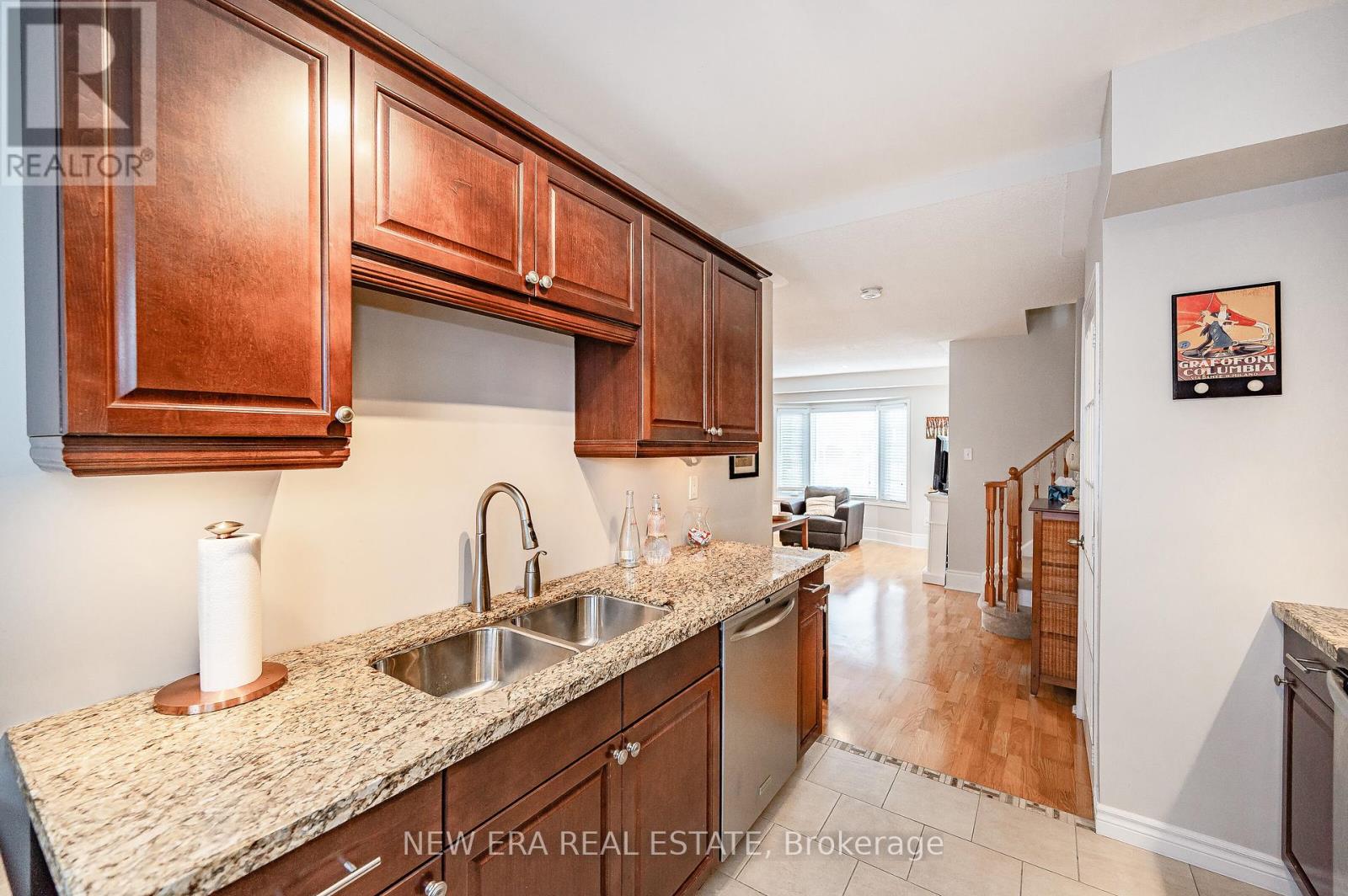 0ab006cff3be131e5c38b8608e74ec9f