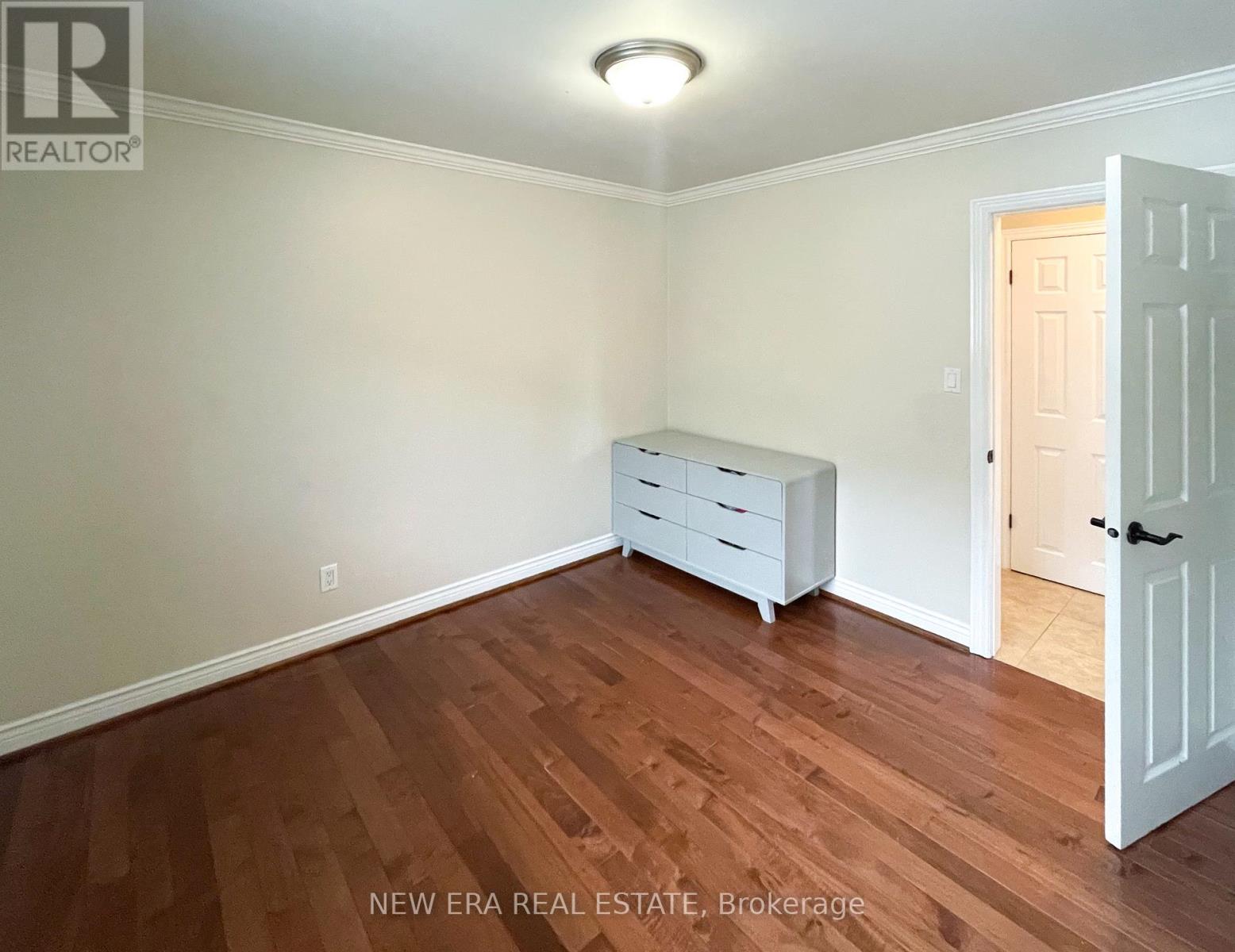 8c378470049a6990c3c224bf83b7003f