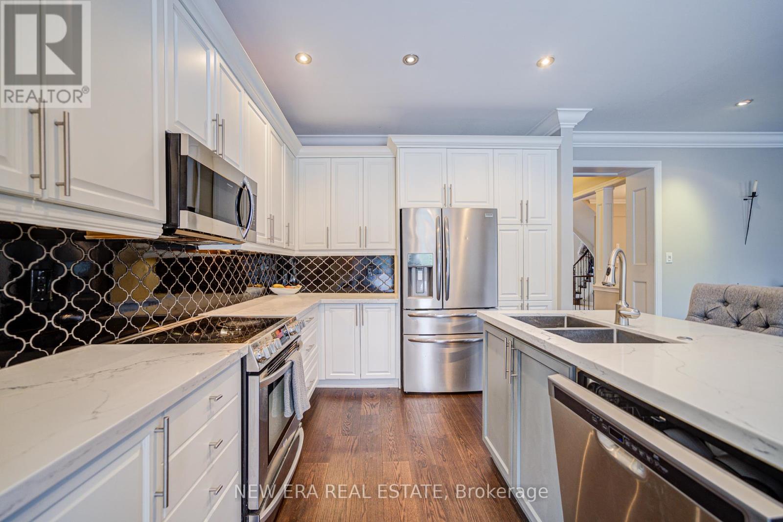 cbcbf3f63b74d8887adb52a154957bdf