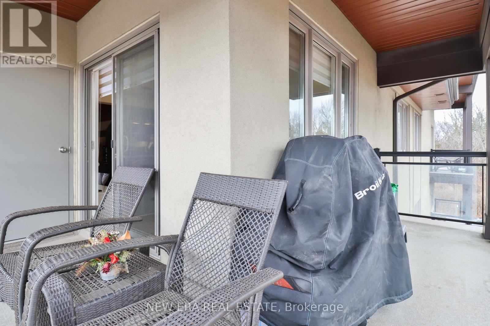 00f5d6ef70d2b642584c2d4ebe0f3355