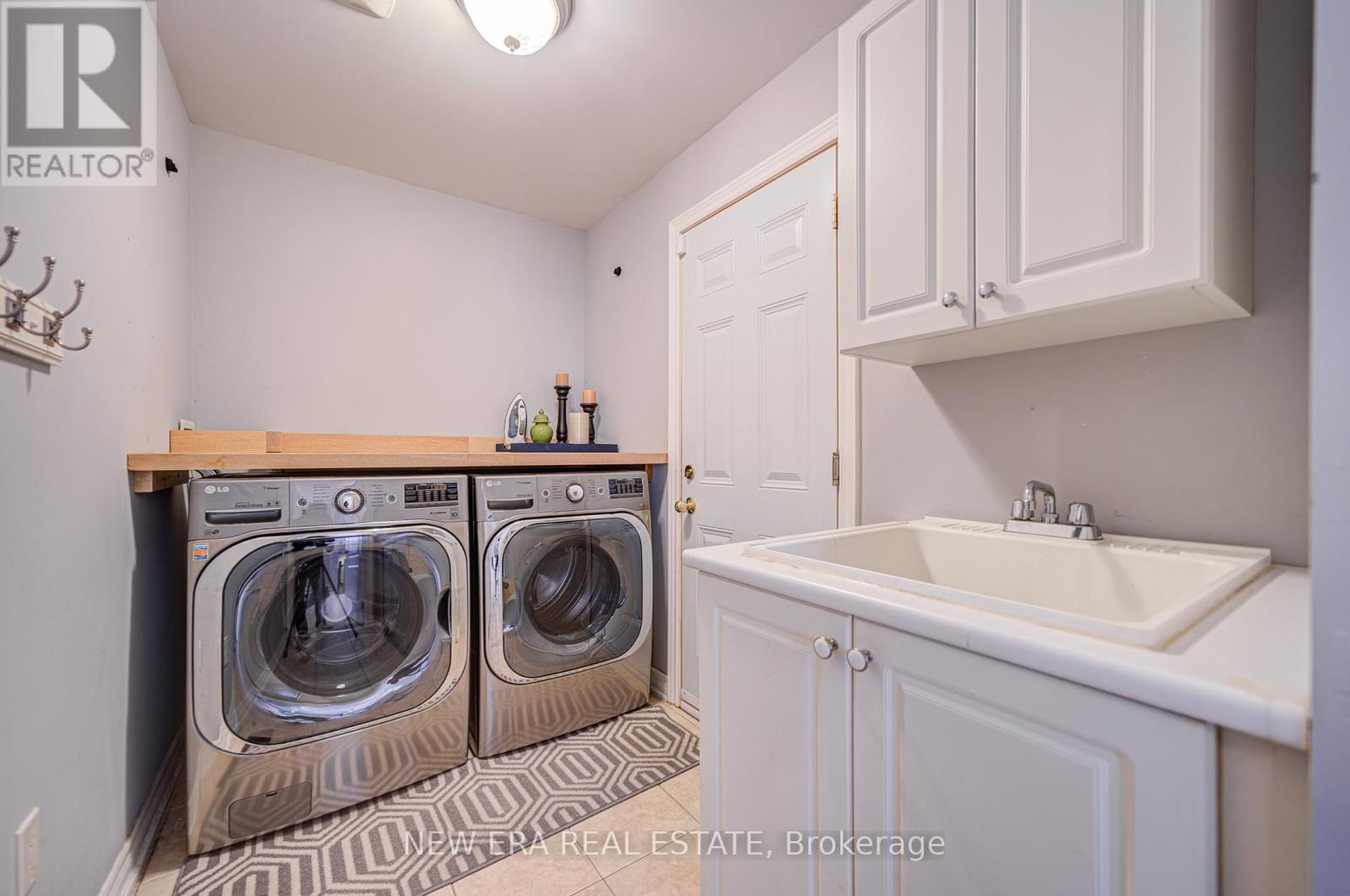 2d3abbb215fc550631d74b87997797cd