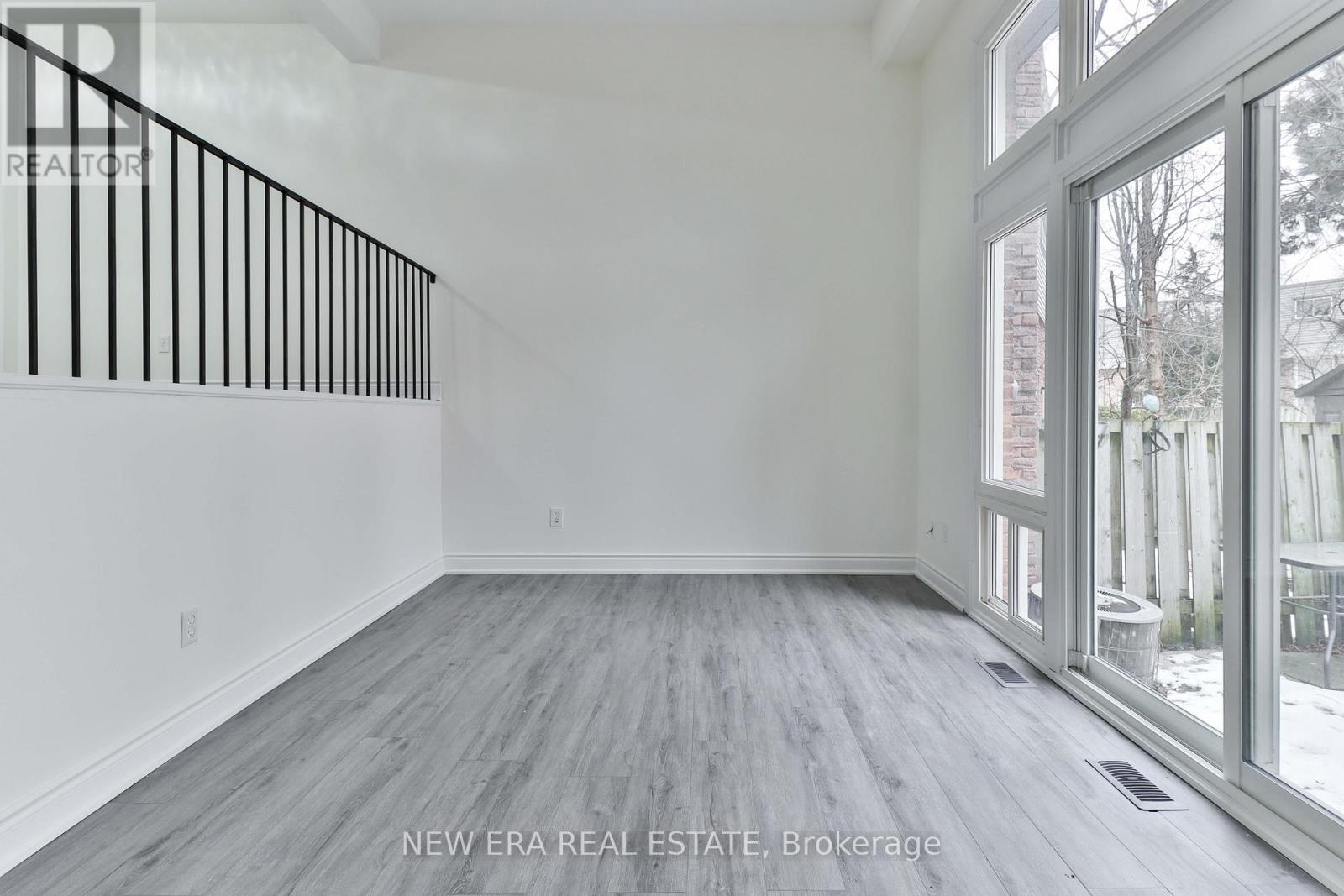 4f7a273d7e4a3721663c38e0391a4fbe