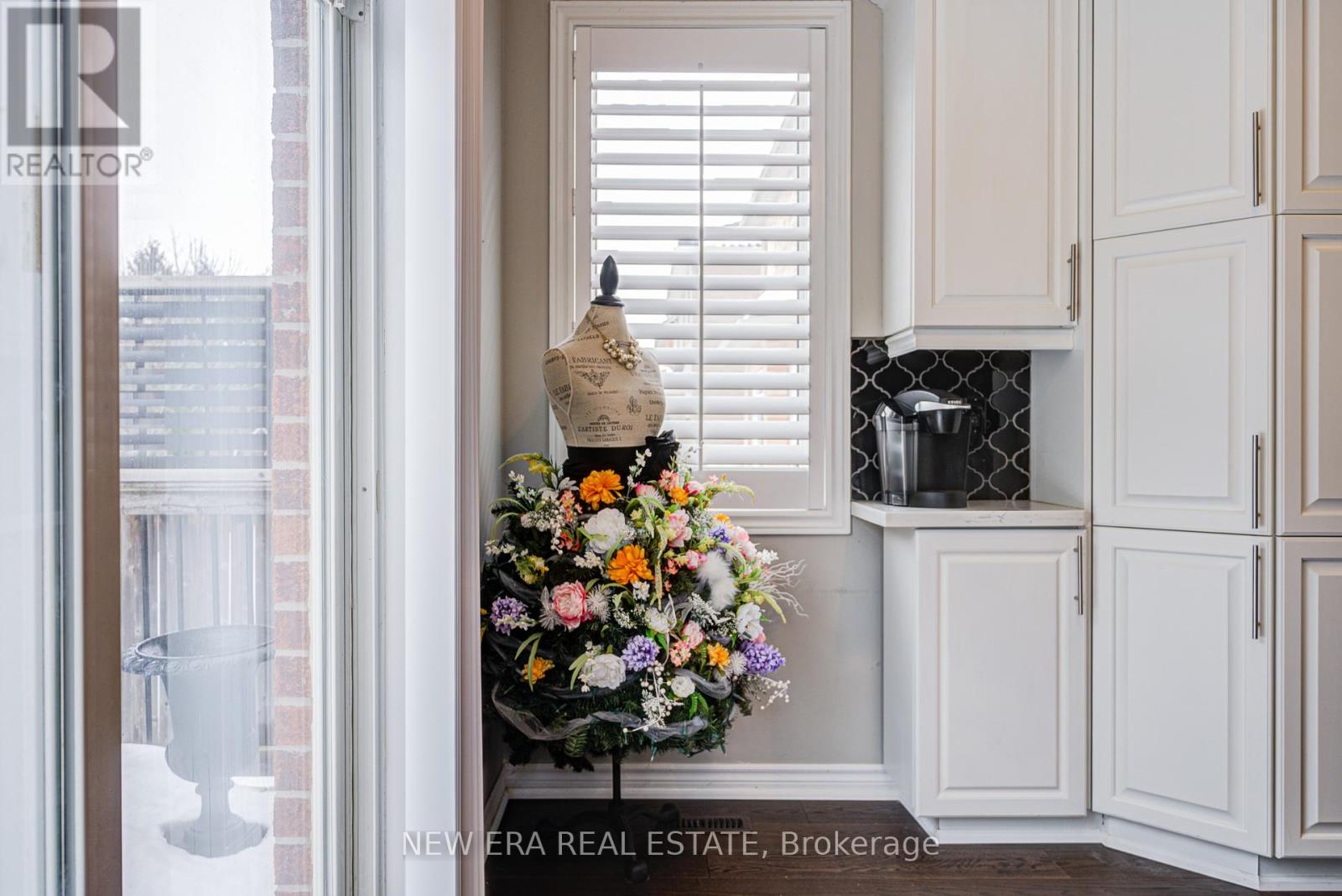 81732f7d7d14d254112c43822b150953