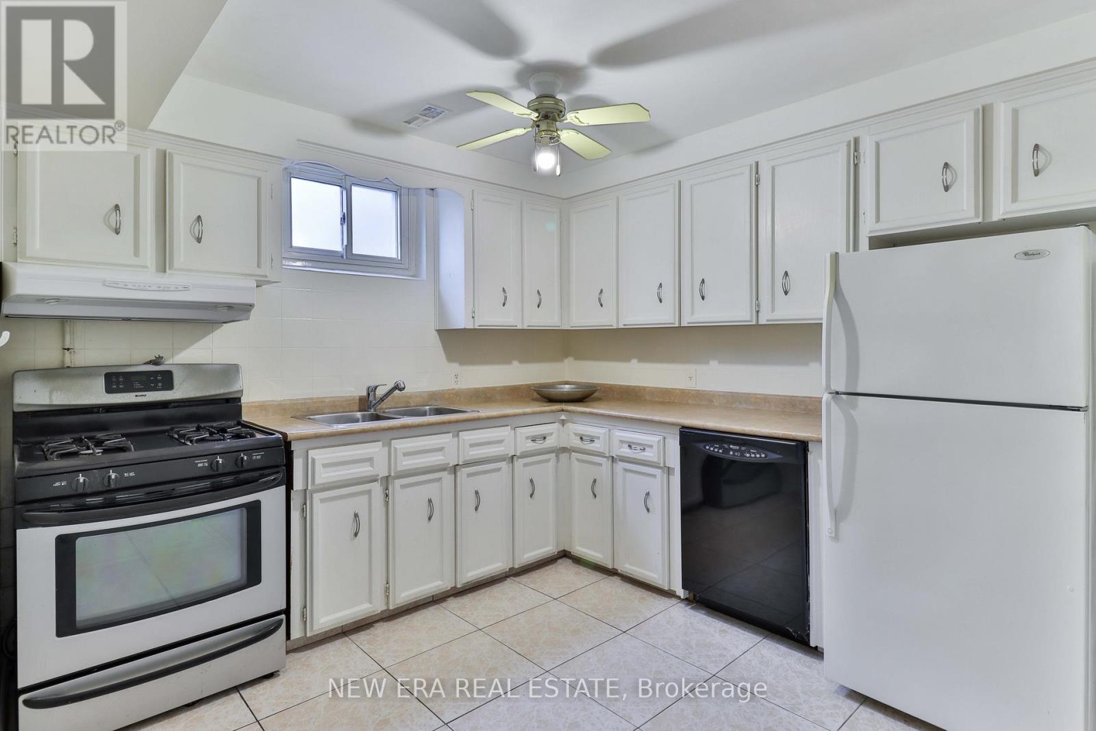 bd8991e5d27da0fbdc5249a1a4300463