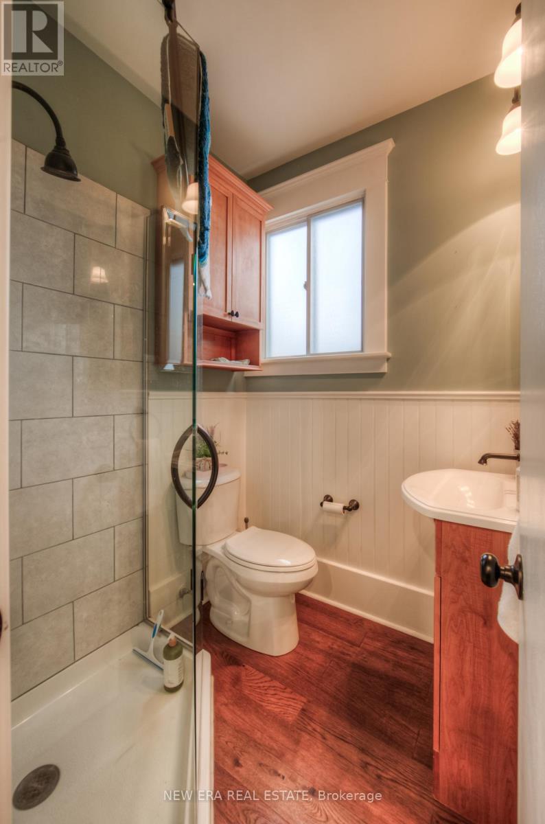 c1d8836912a6115d0f3c6b3a4f9c79f6