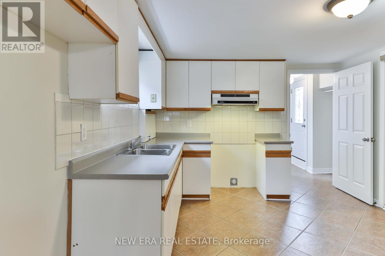 e922b37c35c6e2cce5983772b1961aa1