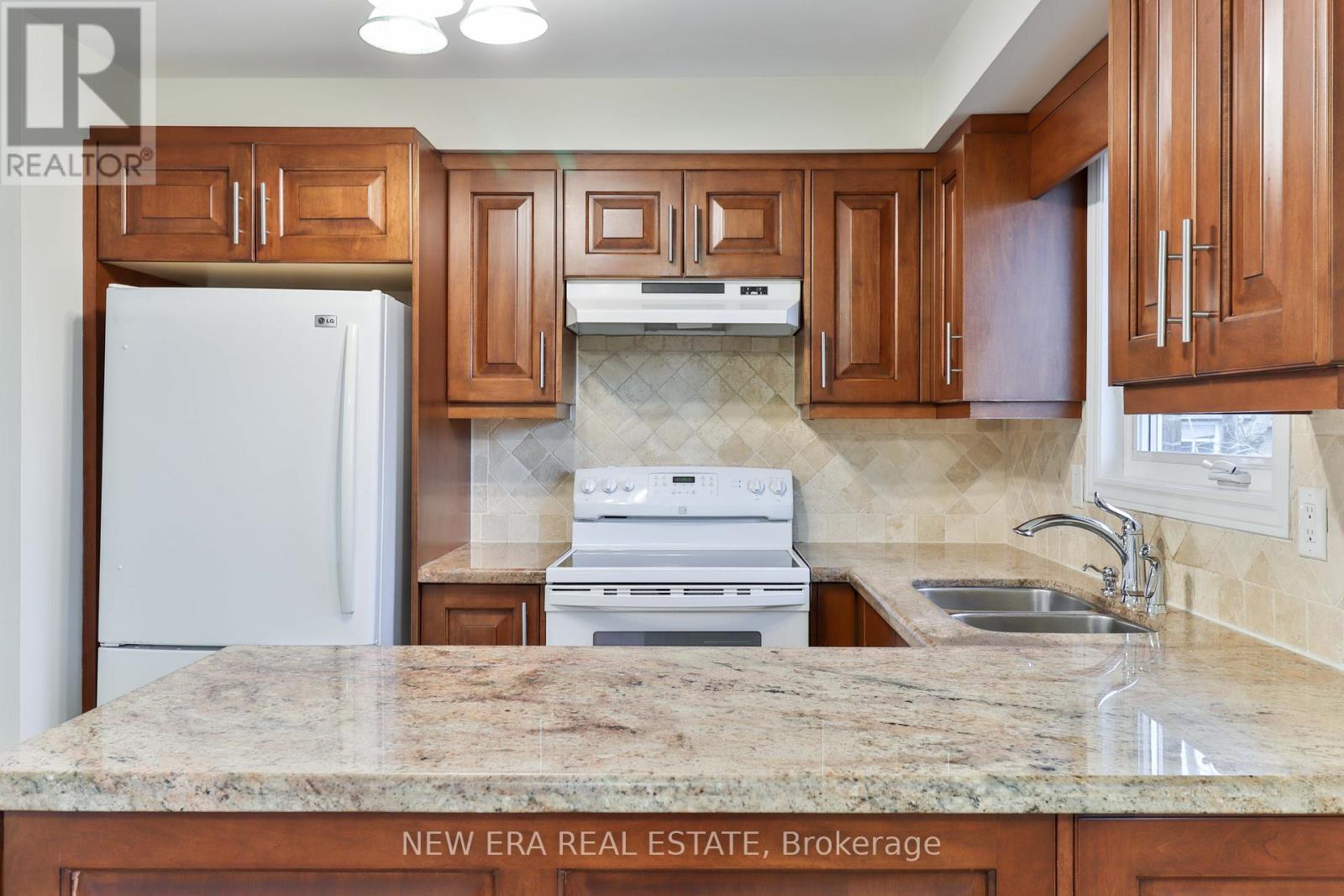 f3f84e744d3560c113061eaaed093fe9