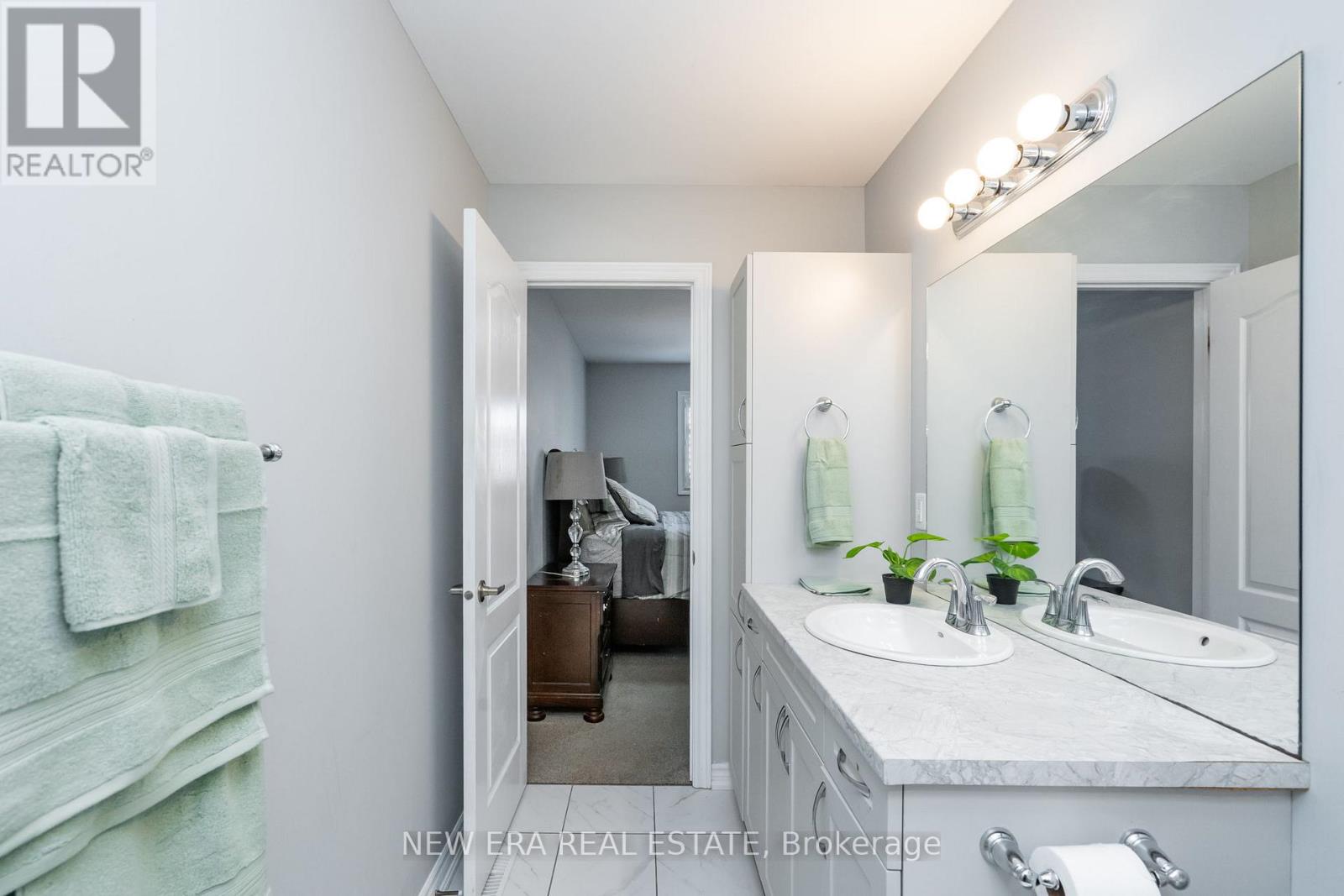 30bb180e201e3c3f1ee24cb931fcdd3a