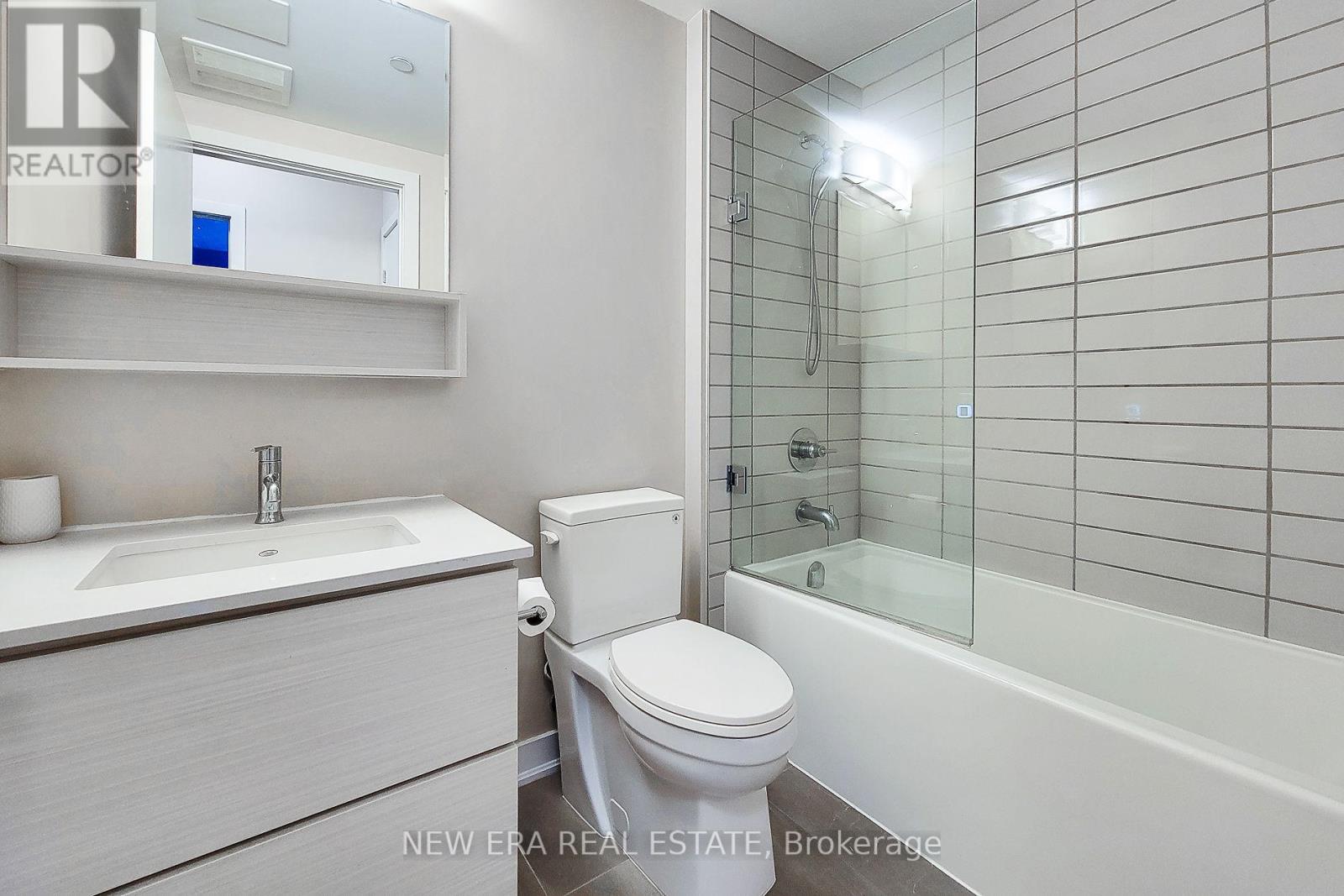 7b03fbca269739bb9acc8fc8d4633239