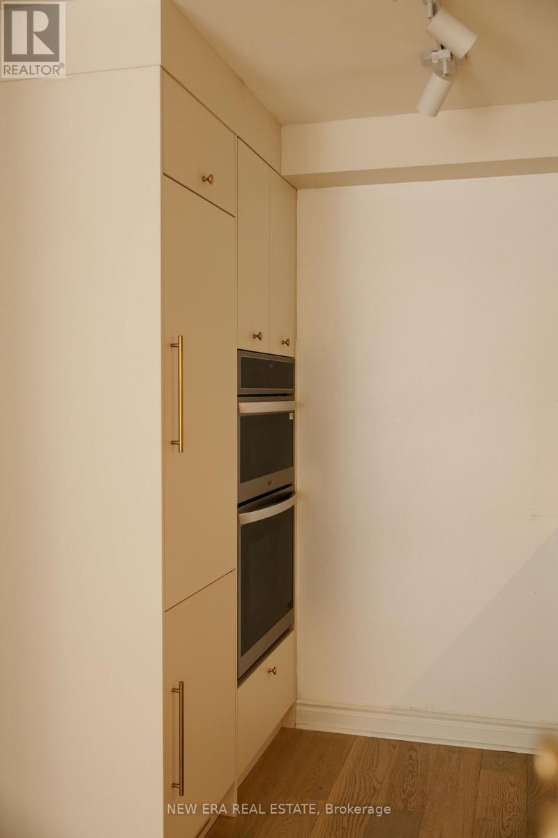 898570be875ec35800635a7d7a183a85