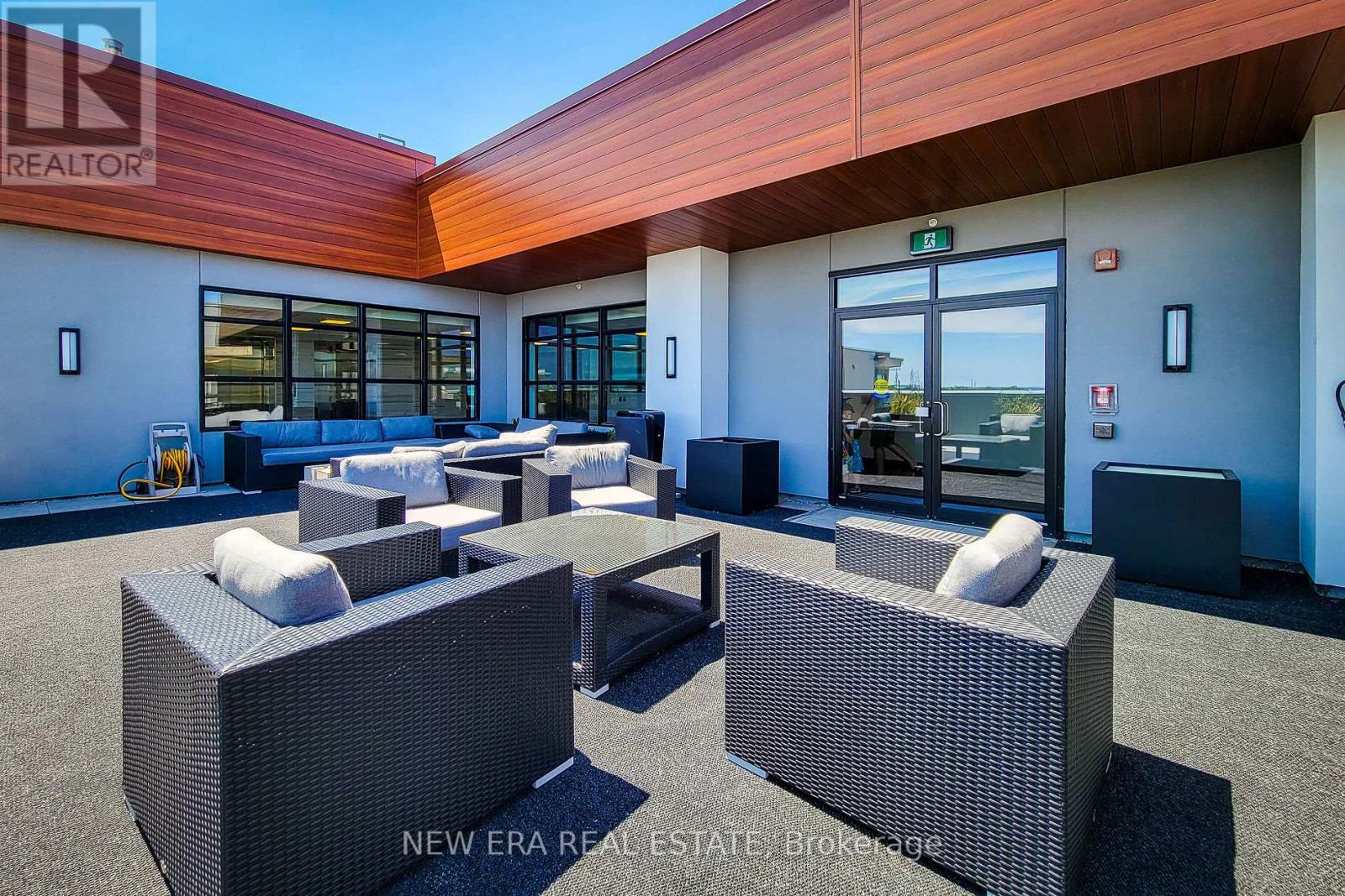 9eca0ae7f2884a86a0f97b5e12543106