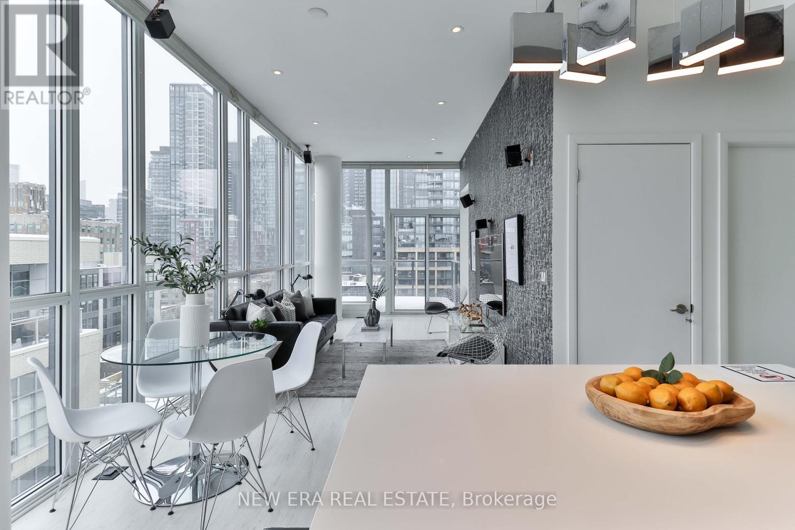 f8517e8aec0d37a606fbf8754537a1f5