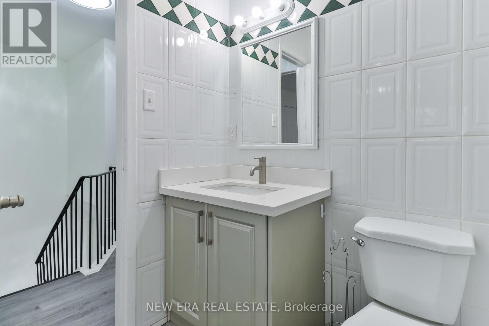 0e90a398f92341569114d8732e794e3e