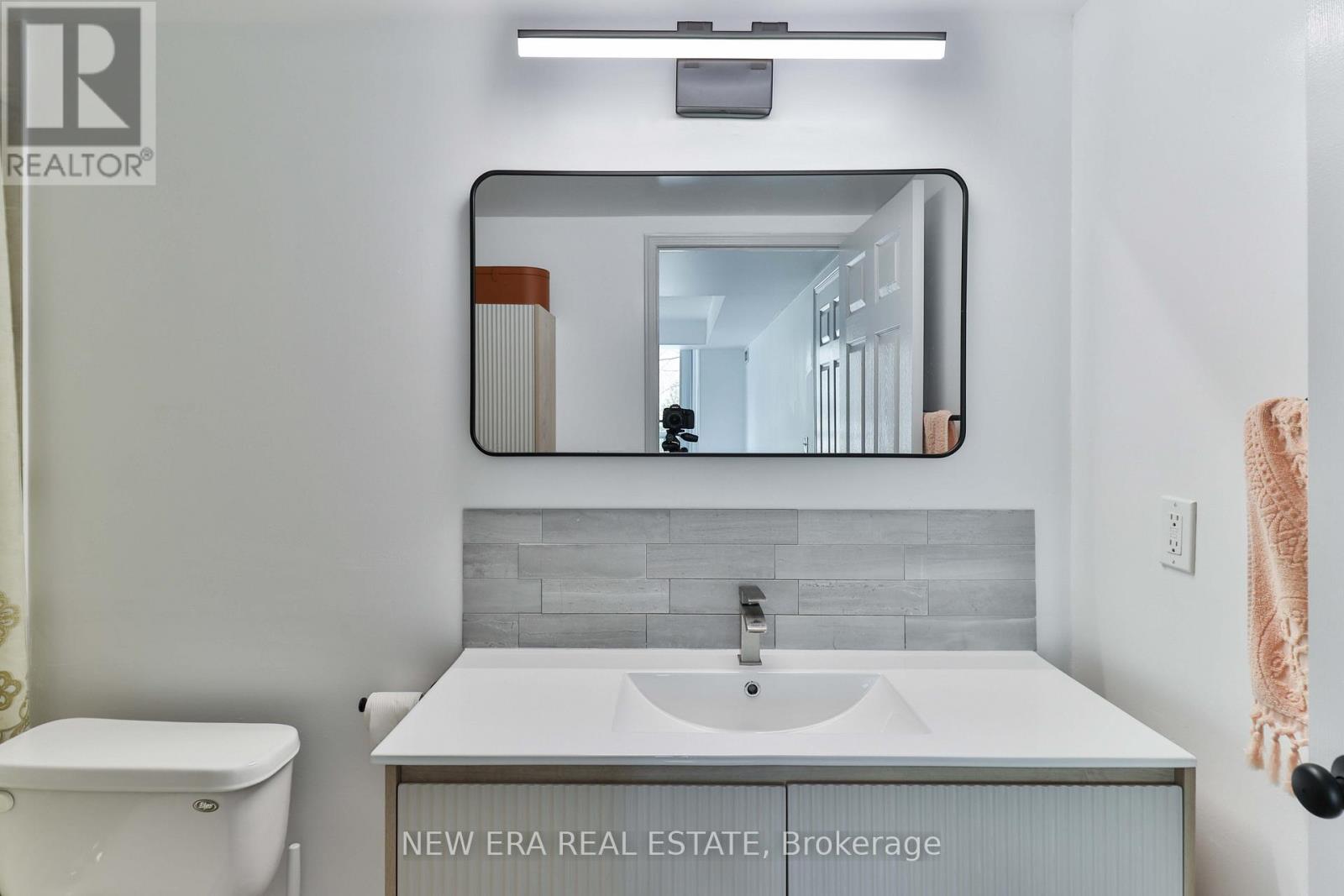 1283febf3957bb854b4d9fa0798e5f81