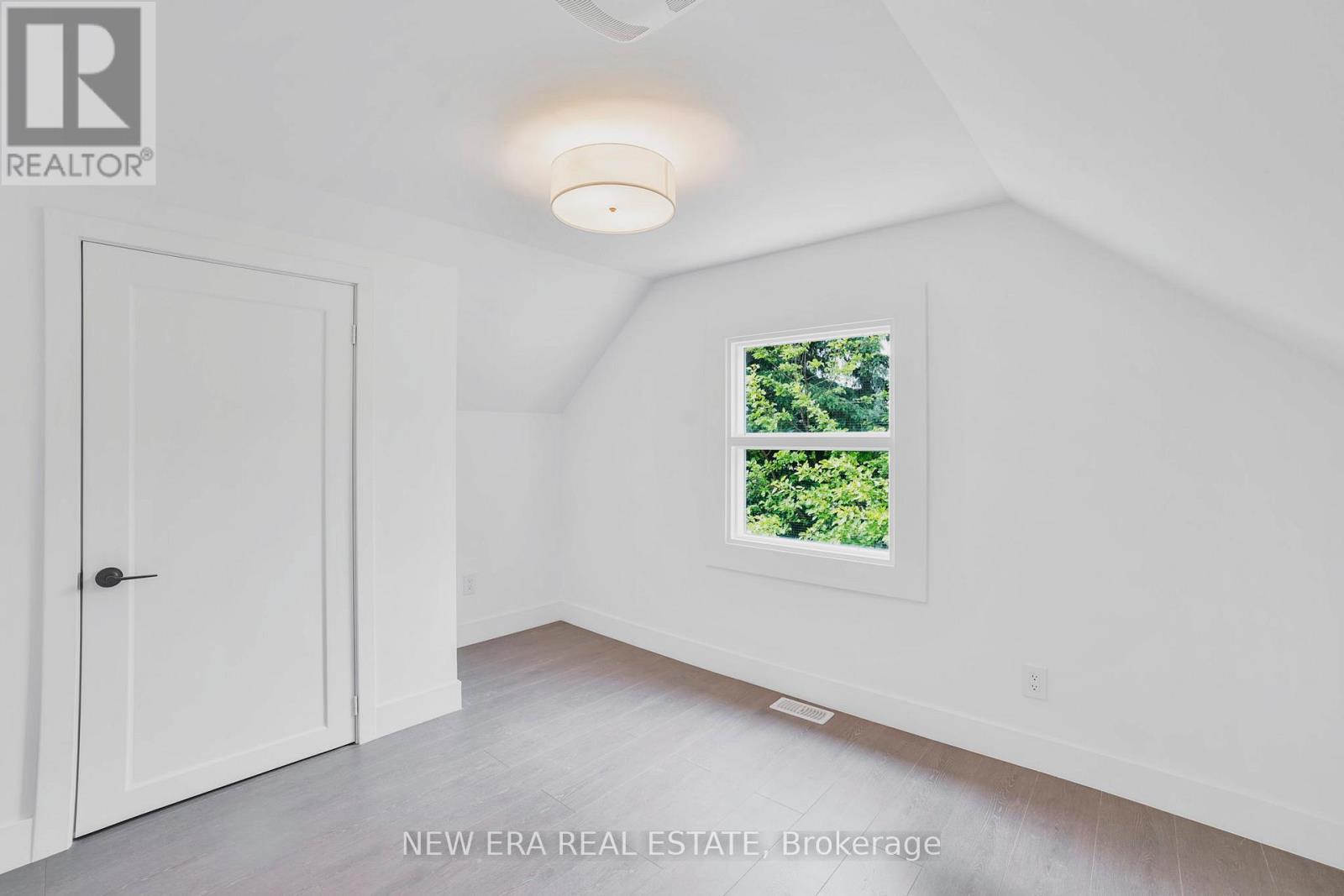 59e91f2a04d0705e72c6beaef7c9c323