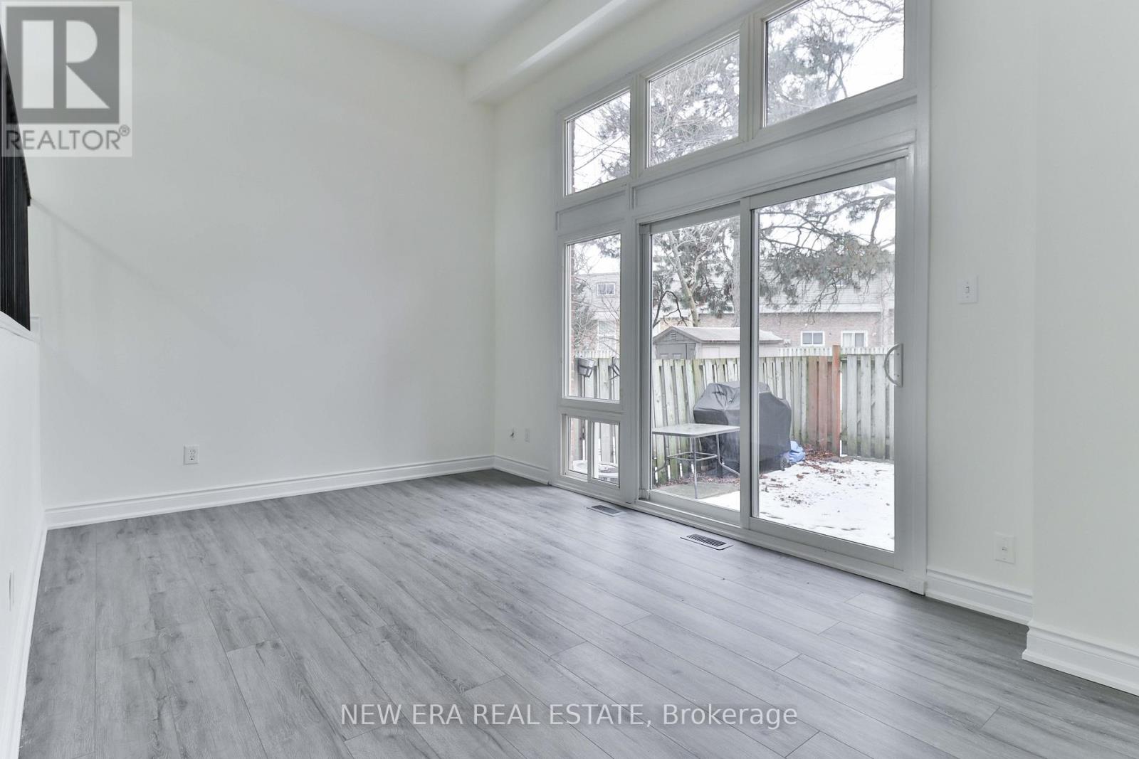 7e3c53f82ef2f72fe8c225db294e515d