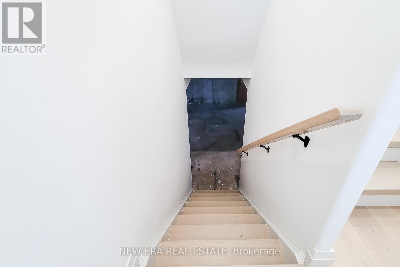 9238c3d8114d4990487b2bbeb71a99c5