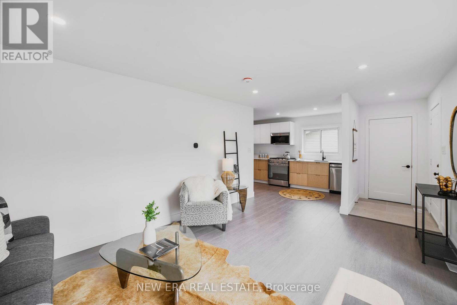 bef50e8003b7dec5f0d46c596ac3e943