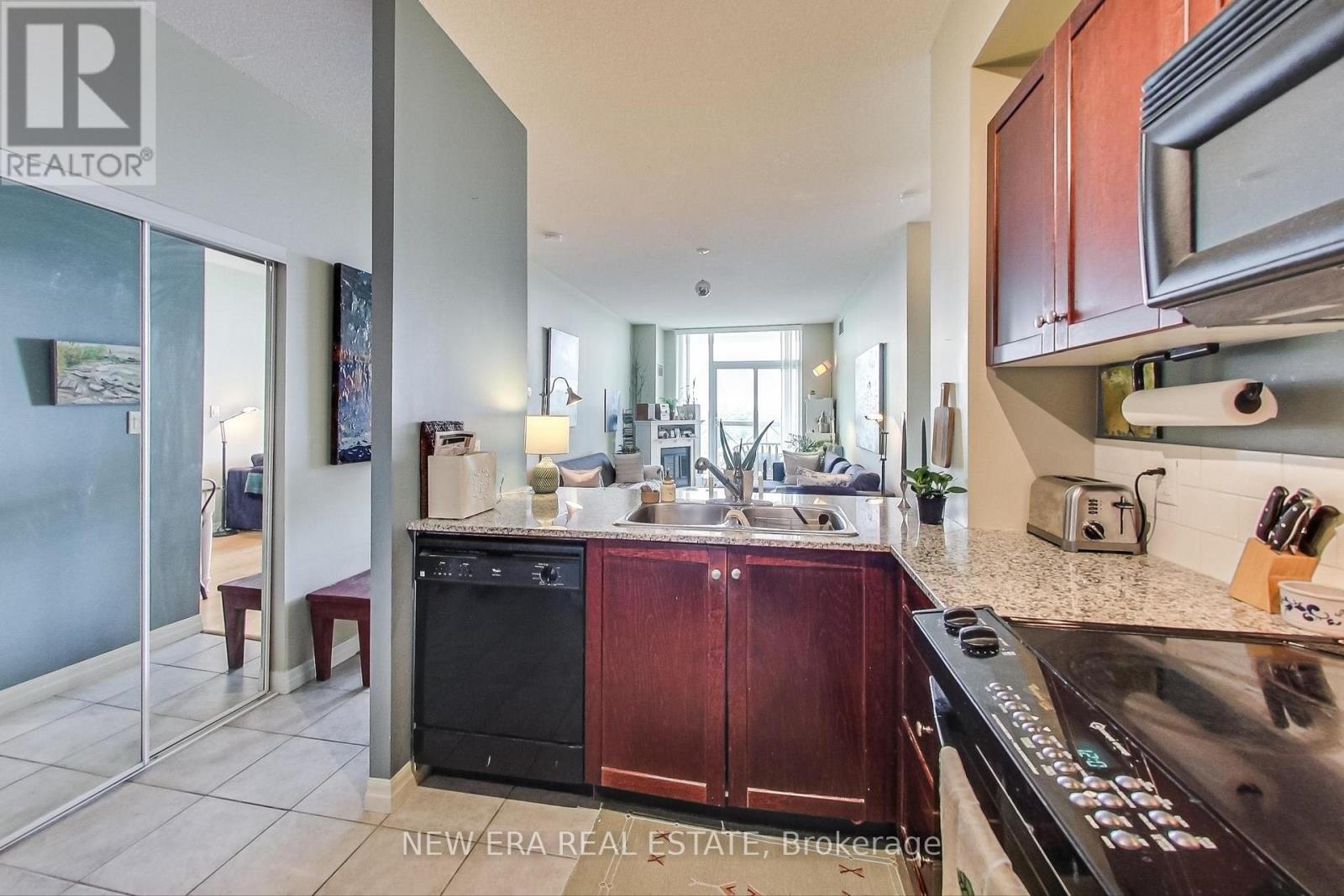 d85634df1a3a3209f89ea344a8aa05ef