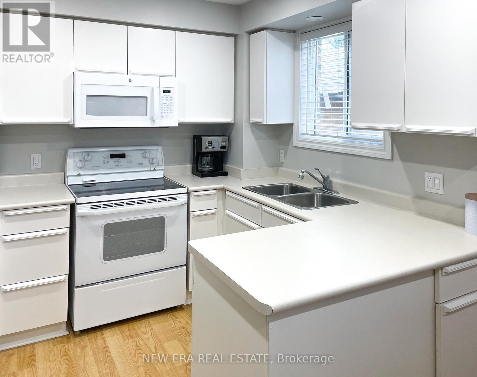 de4e39443a7c7c685dd8fa49d8d728c5