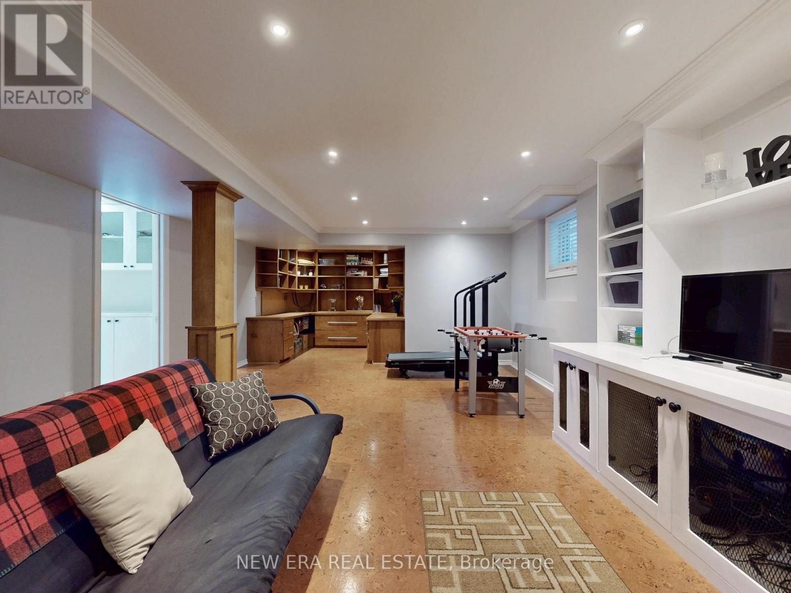 03922984d49b9c218f89d6f2201fa912