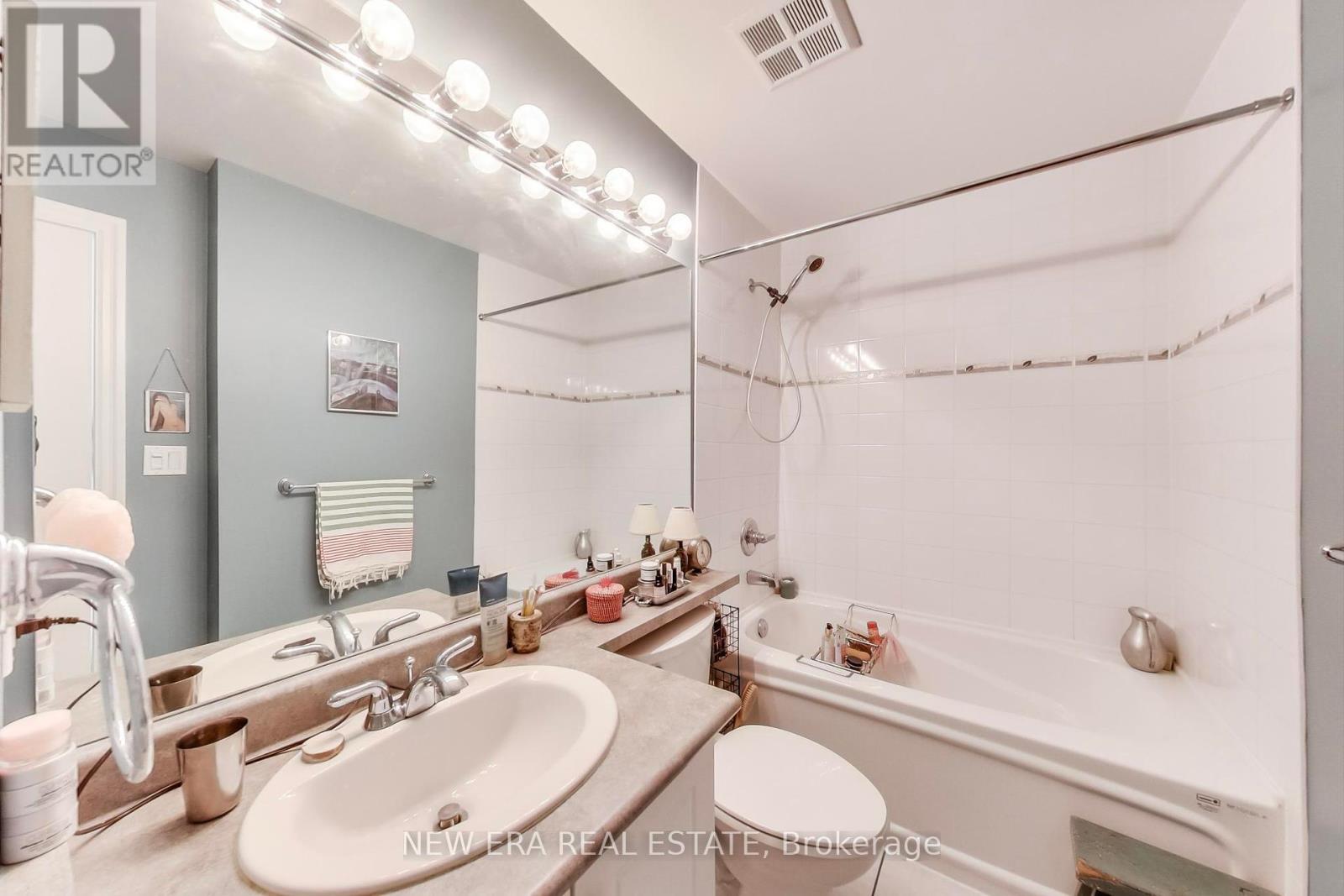 043defef6648463b882a16db18e56b3a