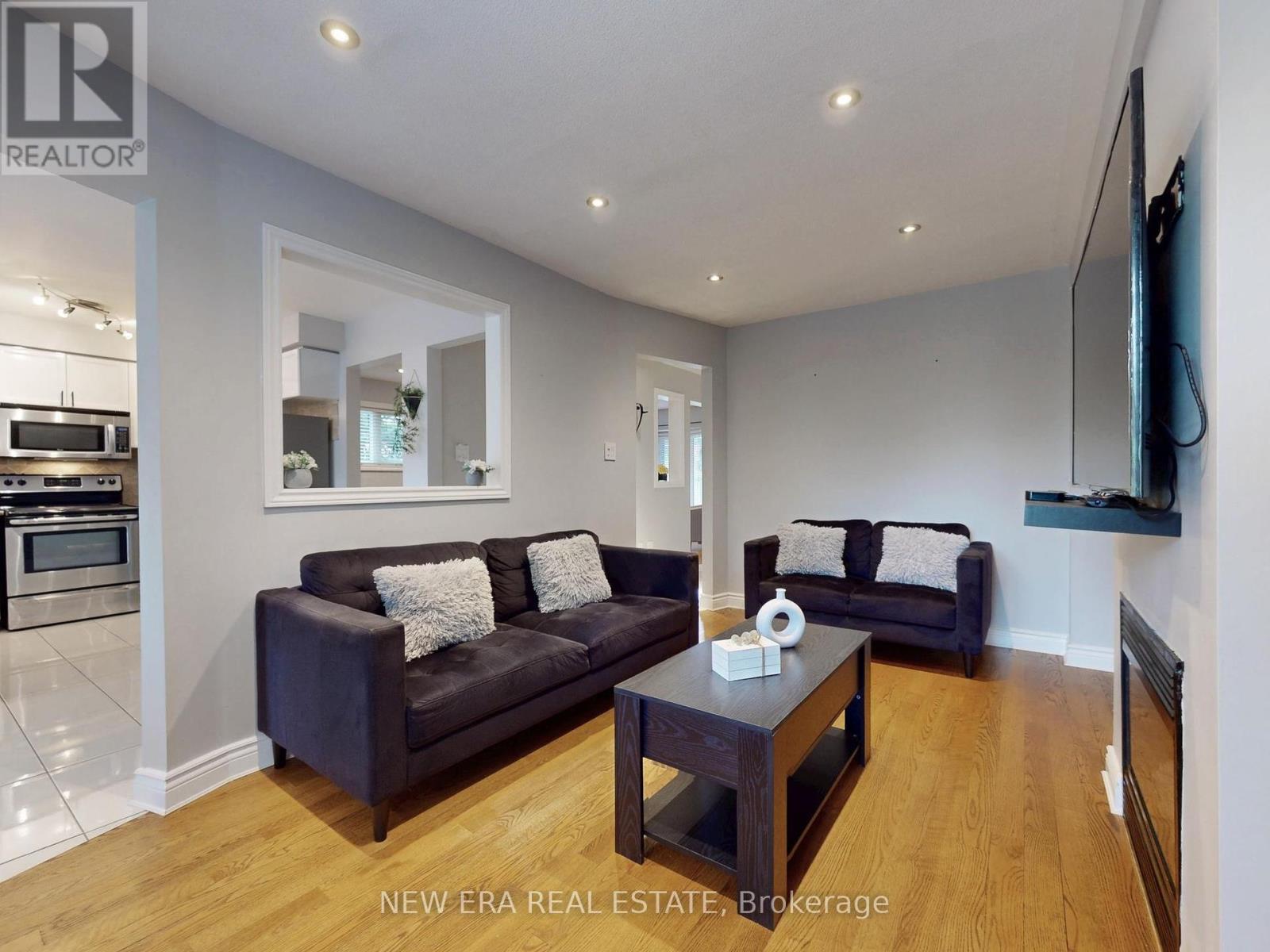 13083df5c6d8f9aa489e2e9e221c331d