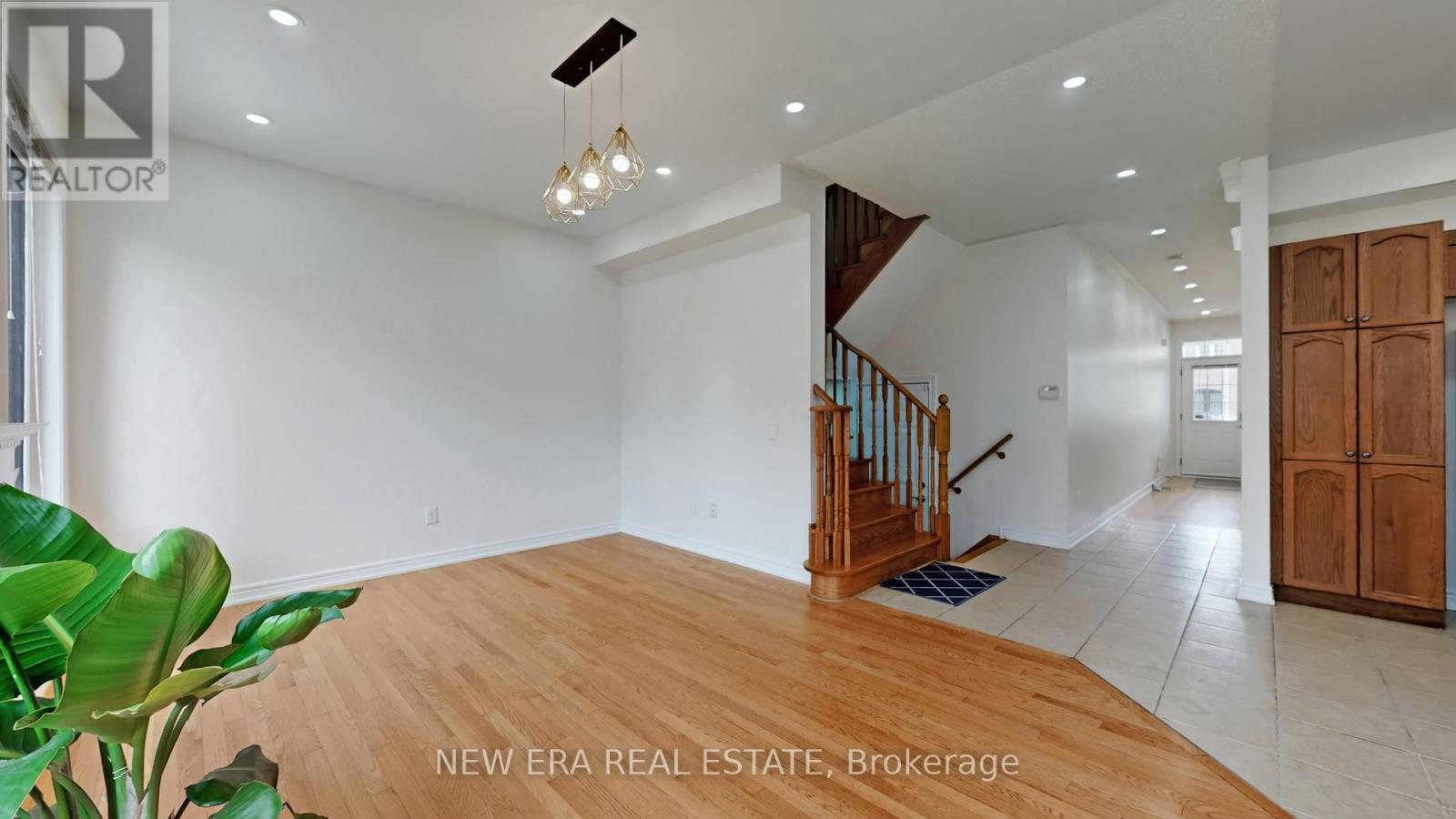 31e5ce8a256a806c60bfa8831f92a29f