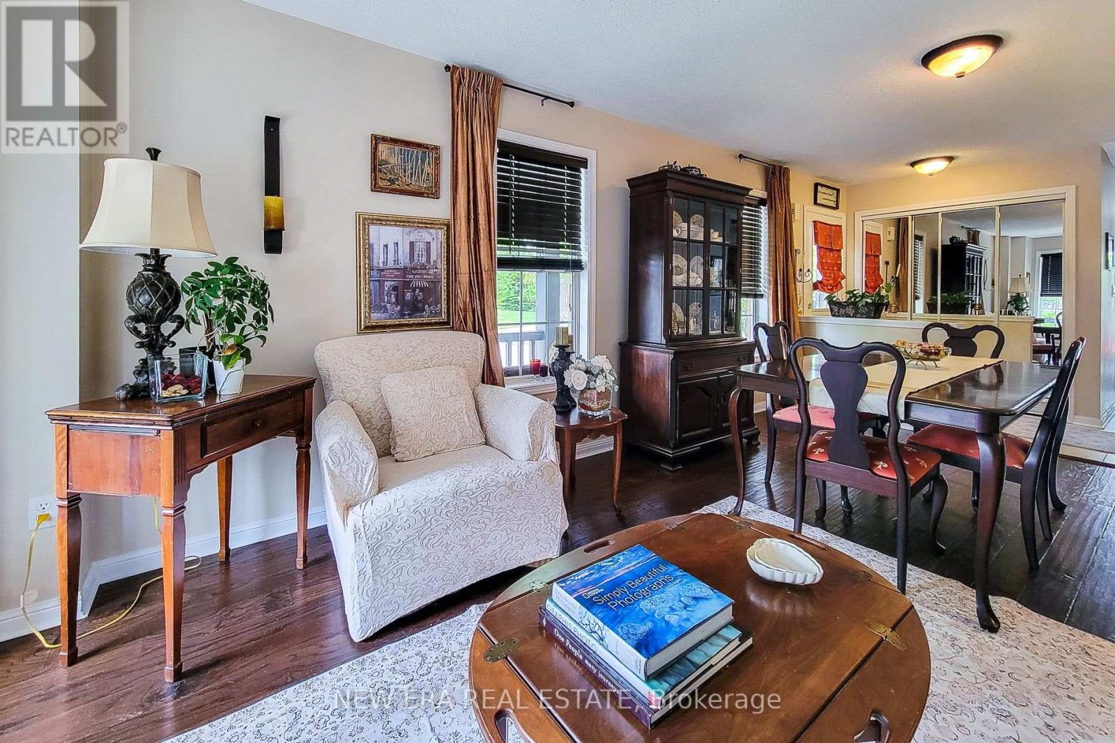 43874fbcf643a894f7ec220f2465790b