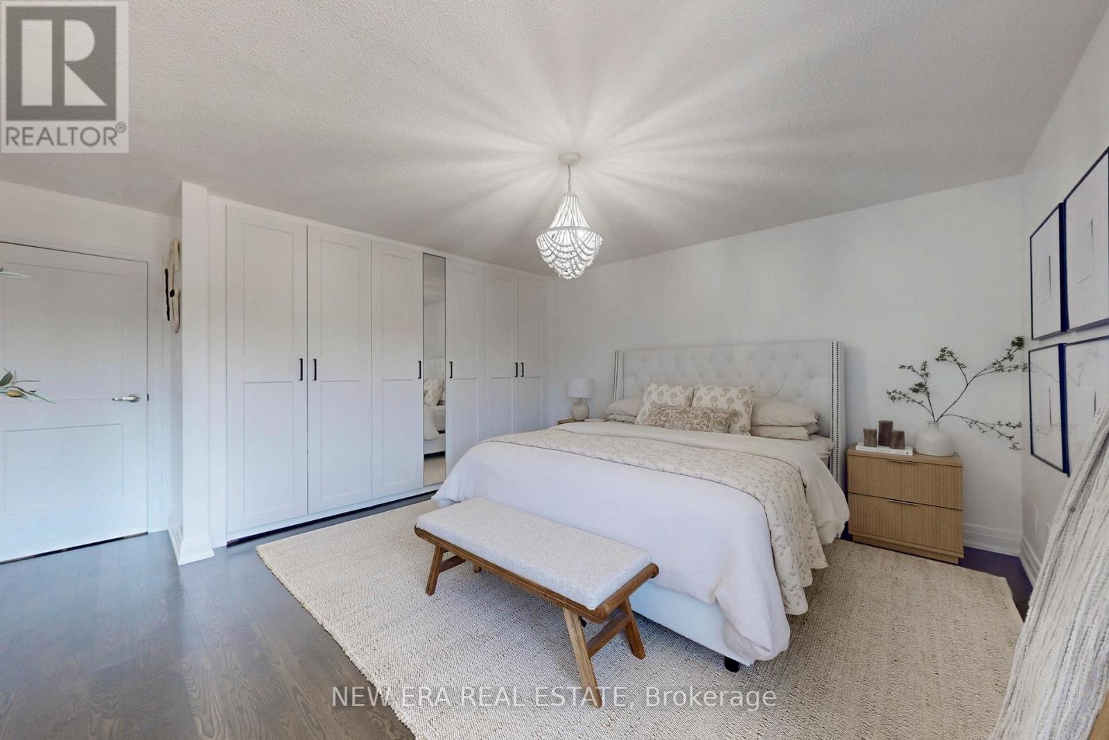 43b8aa056912208806240b966943c124