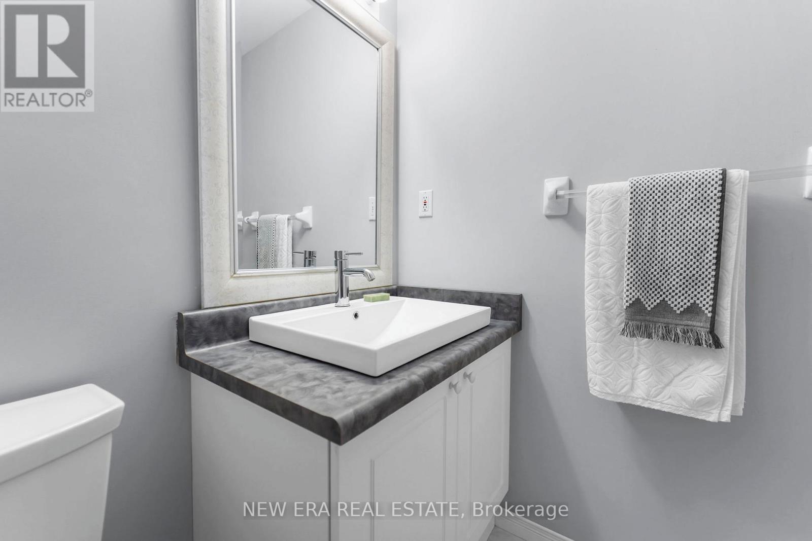 5495260e8c943844f86ee73fd4636983