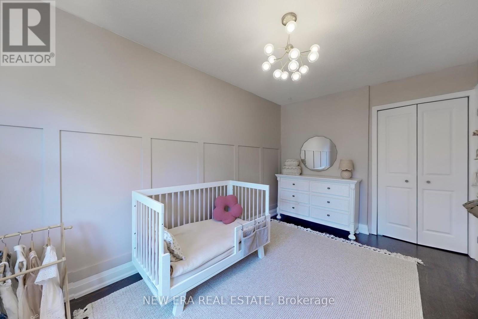 595caa49396a6ac42de73e01f614459d