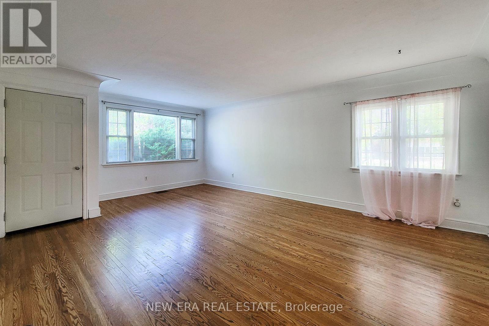 5bbafc8ff145245d26c24454ef2d4b76