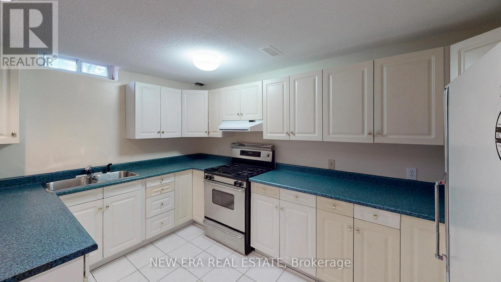 5cc8e329f64640e4a58750e6cf2ceb79