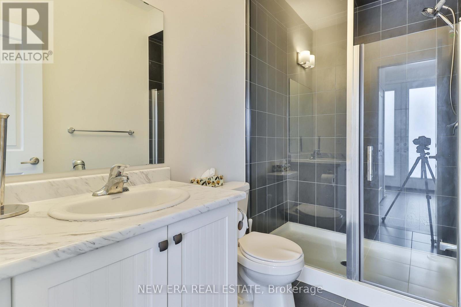 65d6b3e34551b88d3746502bdbc37103