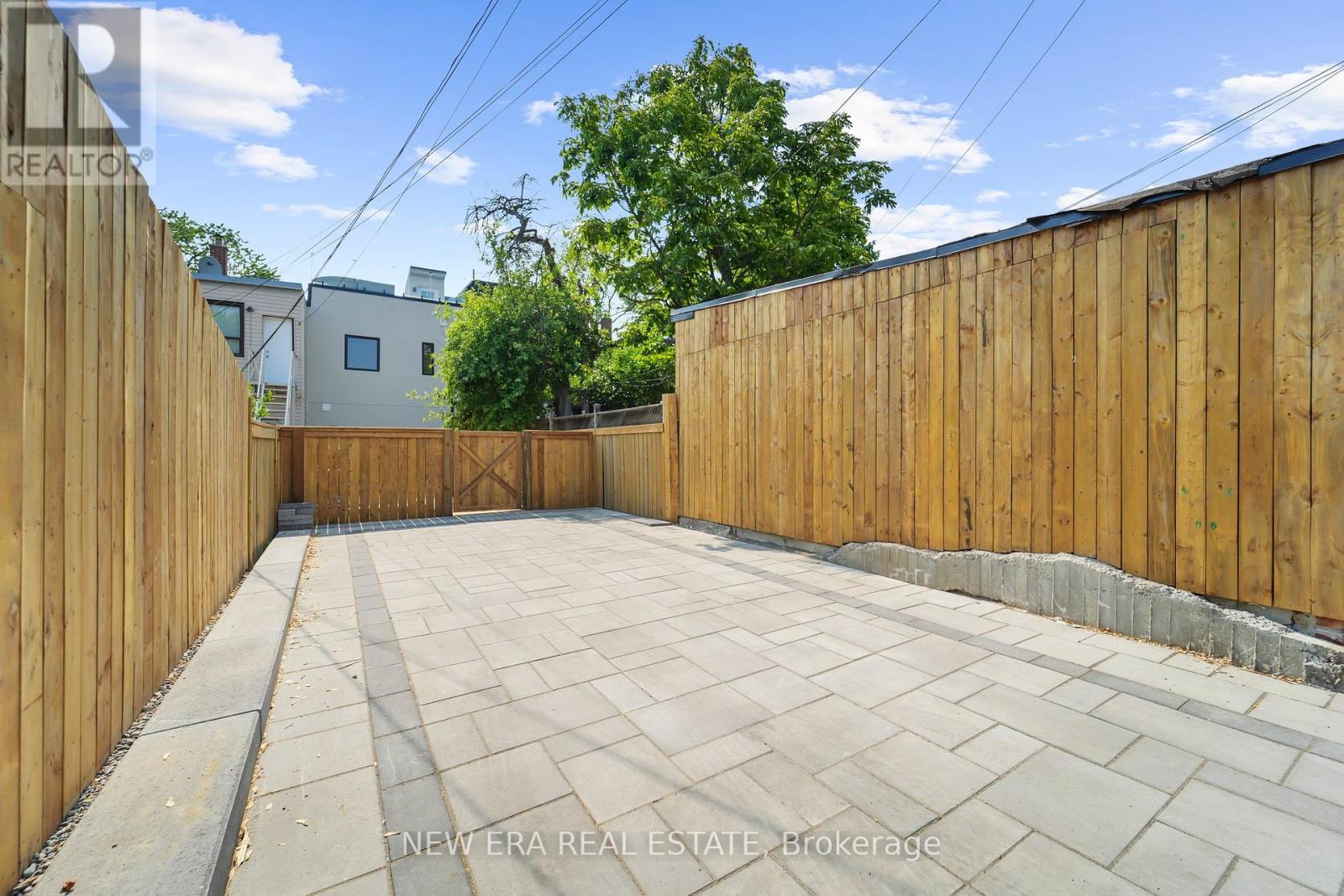 682628c582cf8b8d410ddcb2a92997bc