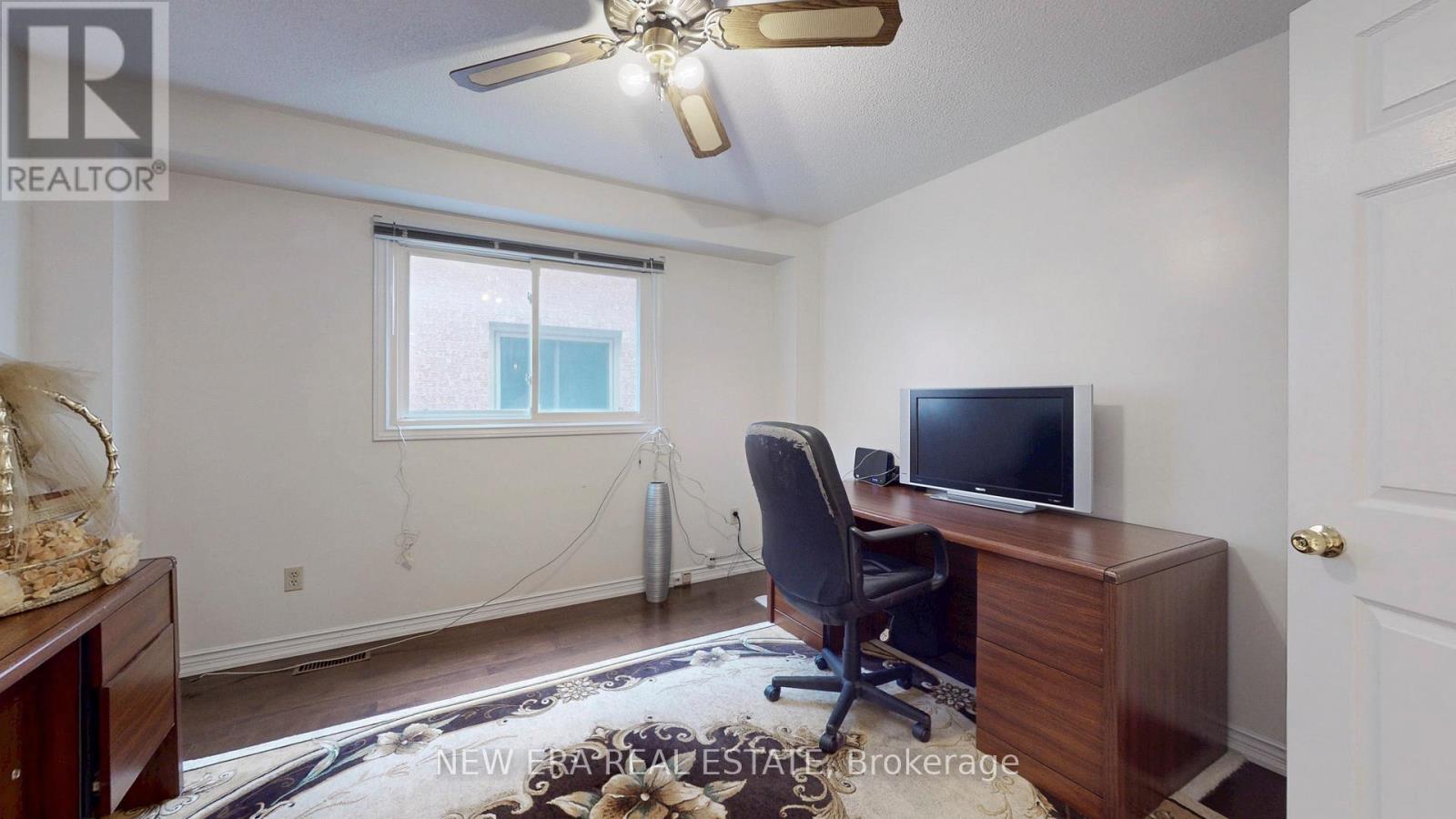 8e5cf5197acfee962b3df33bddc8a5b9