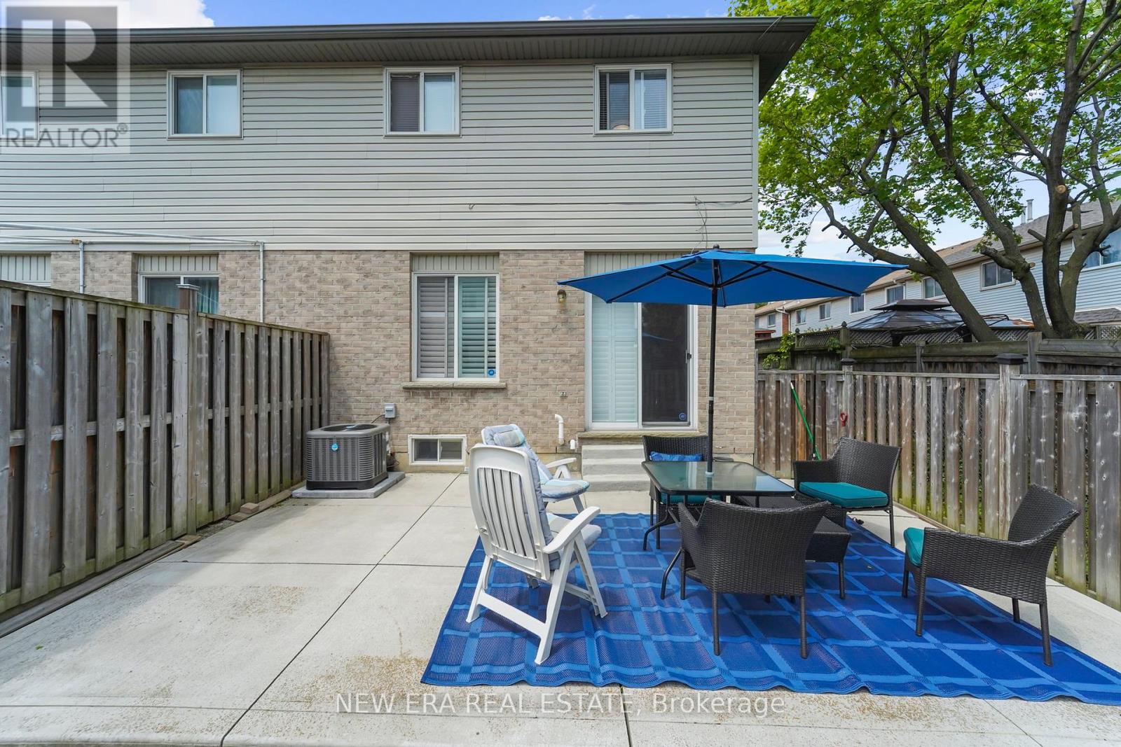 90eb18927d6bf2de6c4fe9557bc6022b