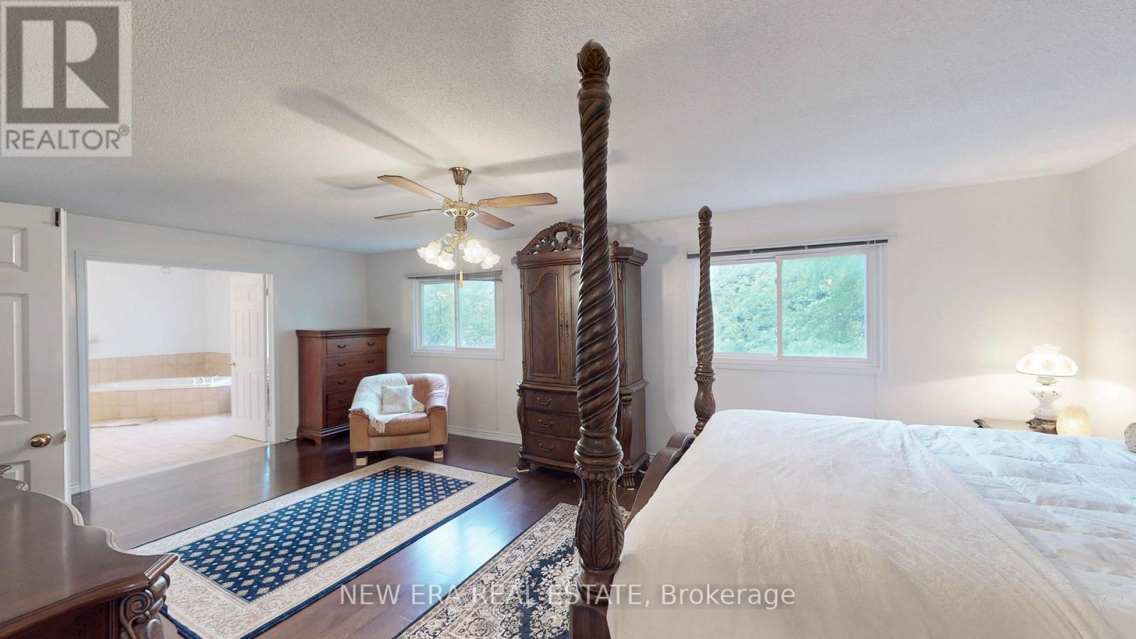 94b10b34ab8fc62a96225ff4bfb5c02f