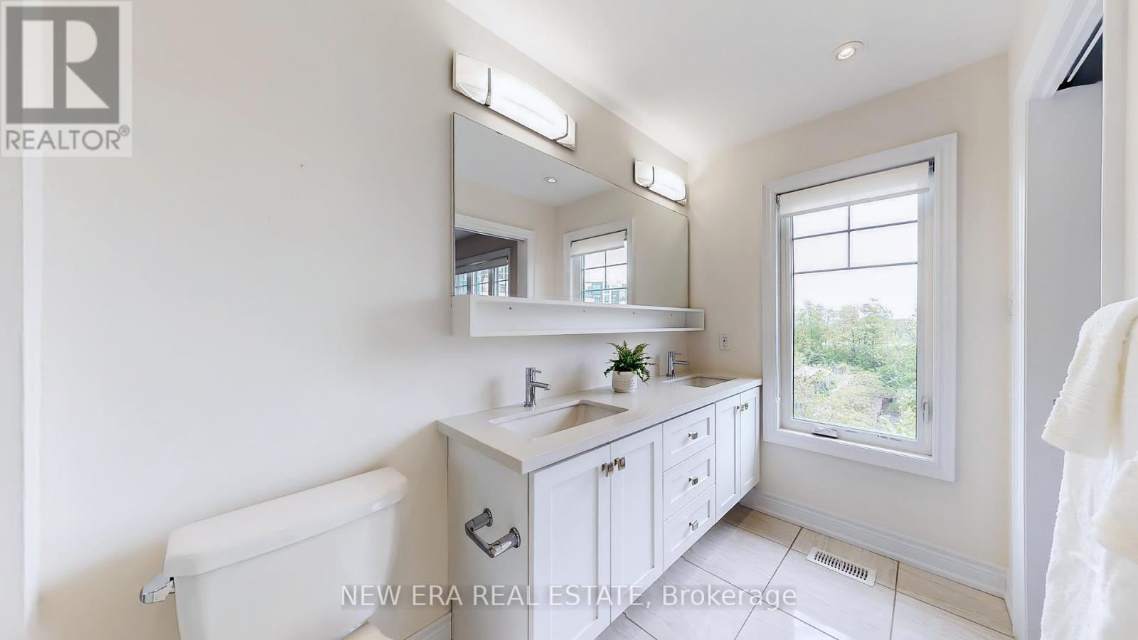 94d8ecc0b8159cde1d317693261a3751