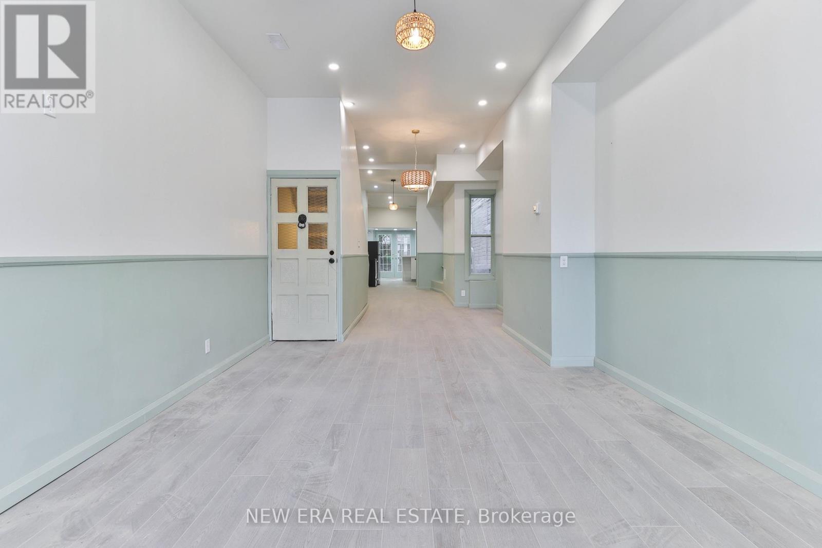 988e85424c81648725dba6c447769a25