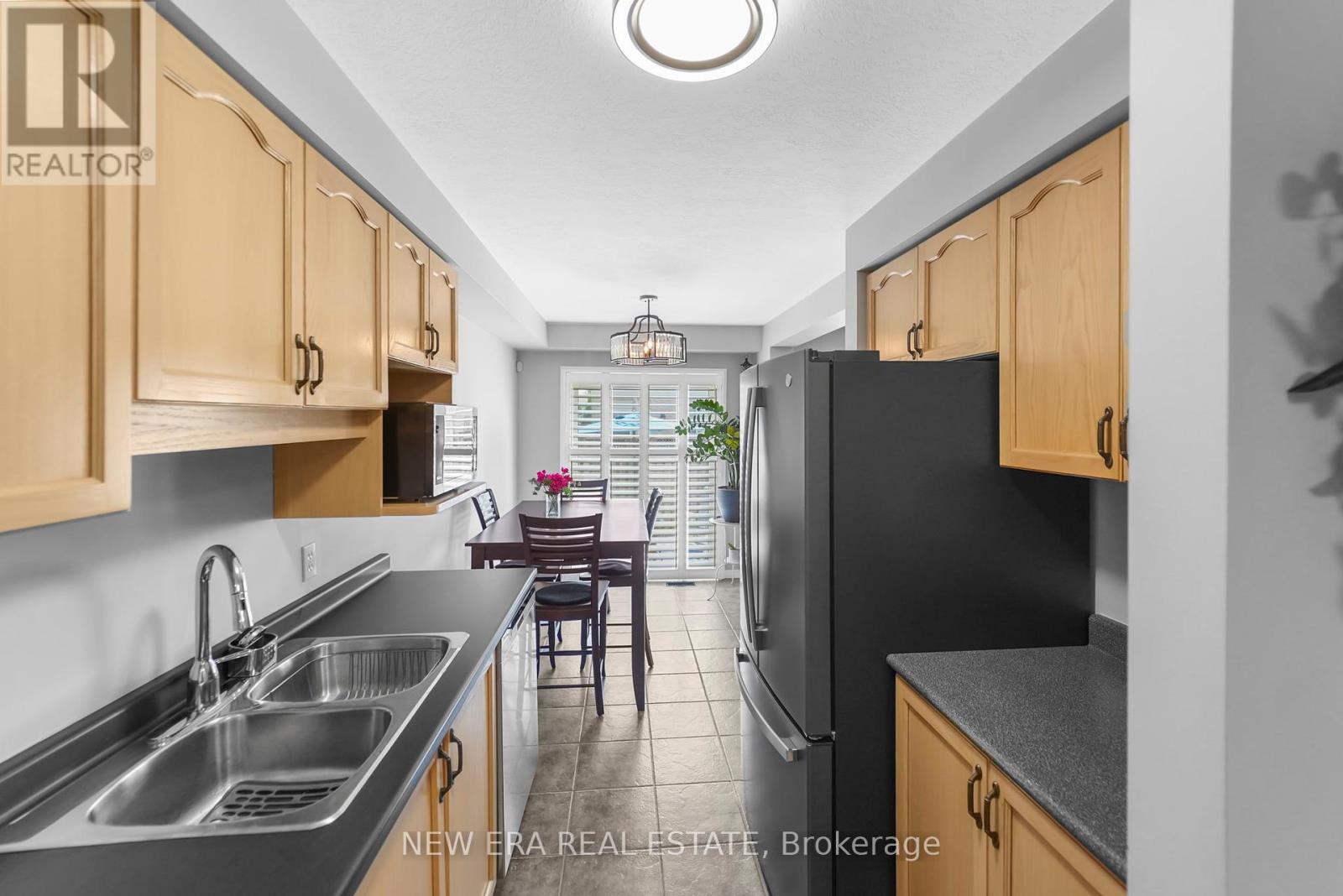 ac5c87583ee909f18798ea7255d2fe2b