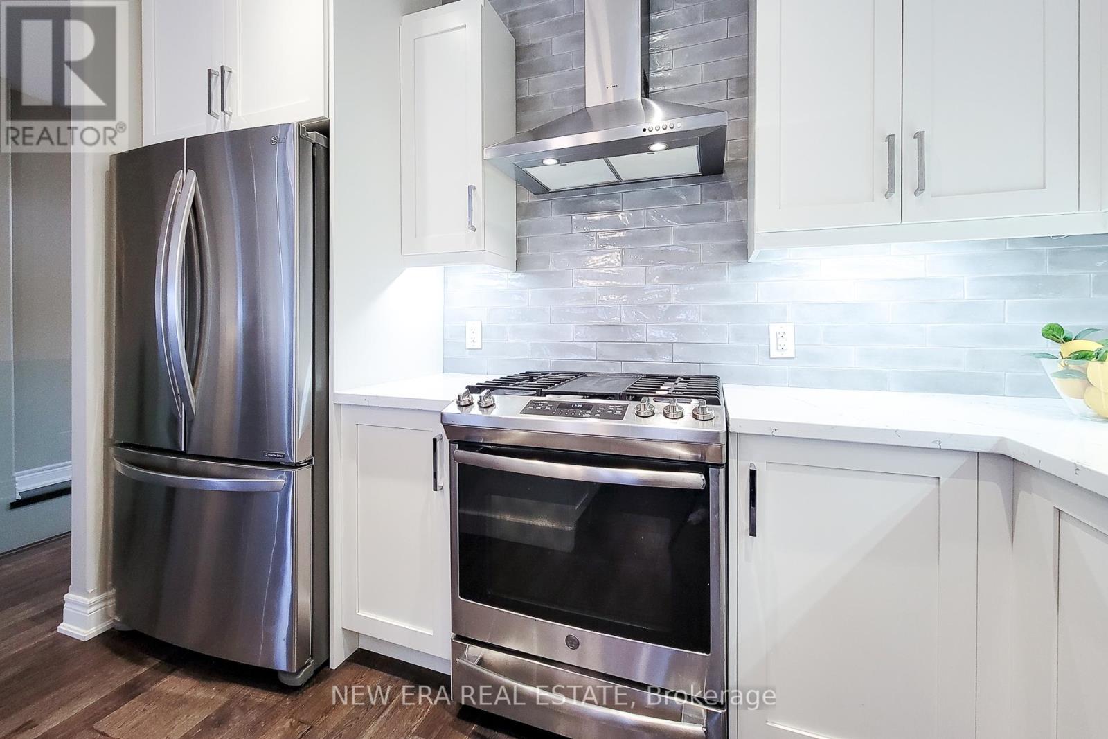 b13edaf3ca1ef237878bc2dea2ddd438