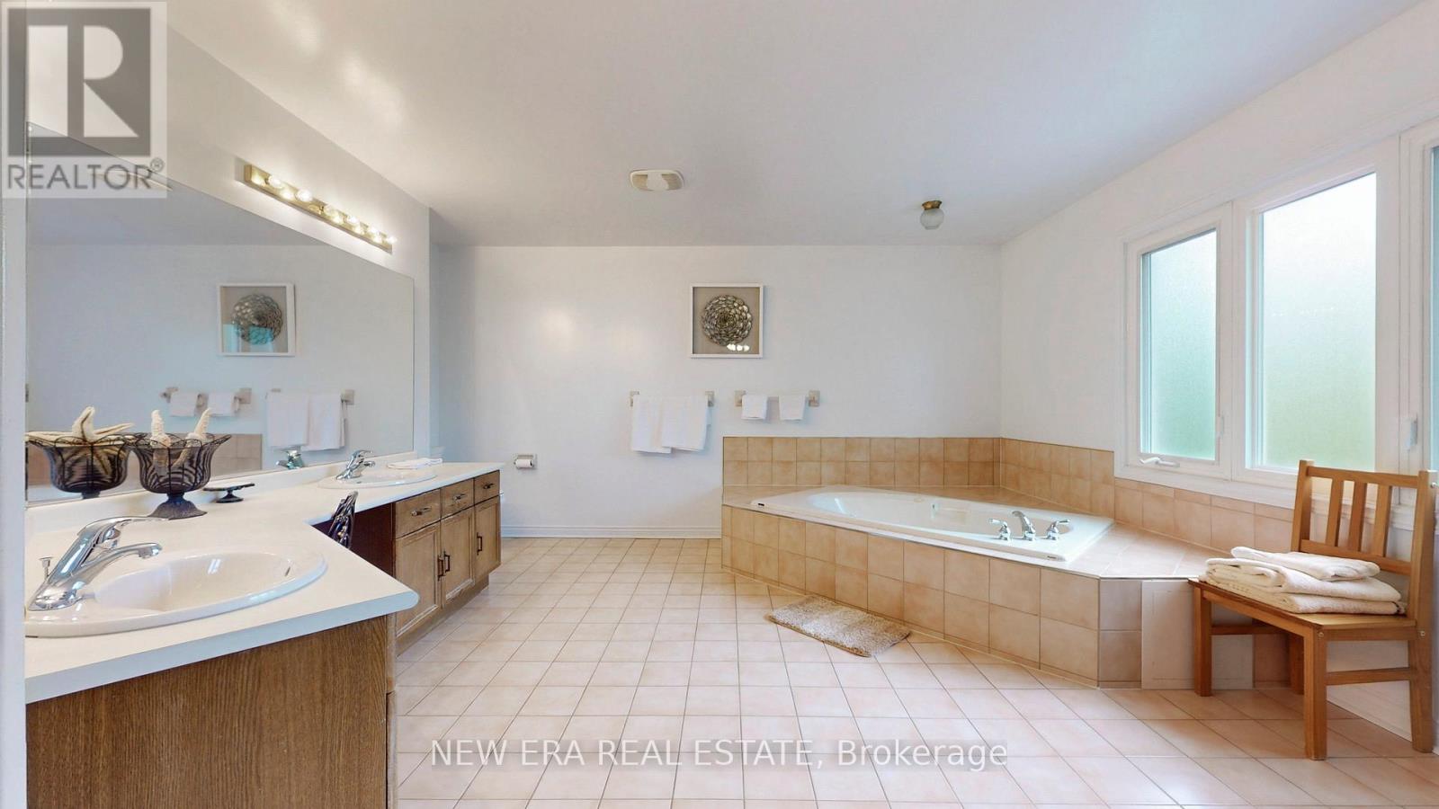 d39310b2c1c353985c1ef8de2de4663b